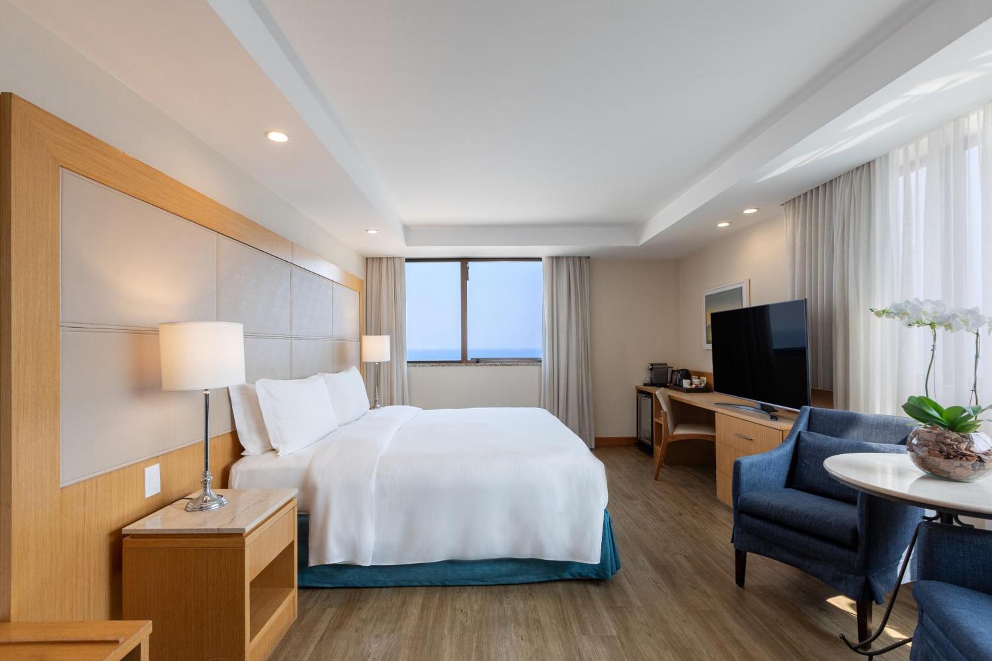 Executive King Suite Ocean Front