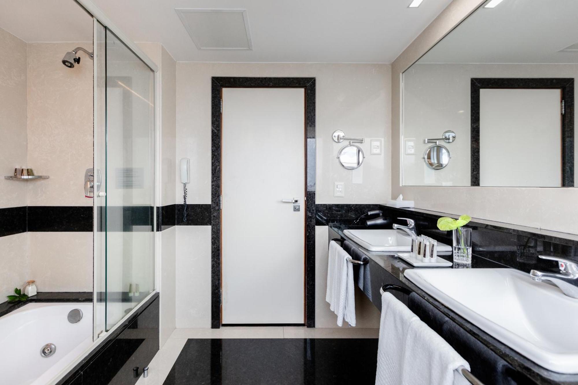 Executive King Suite Ocean Front