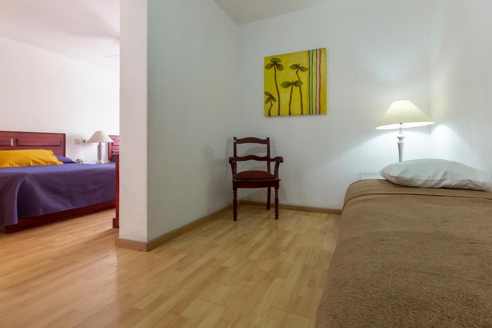 Twin Room with View