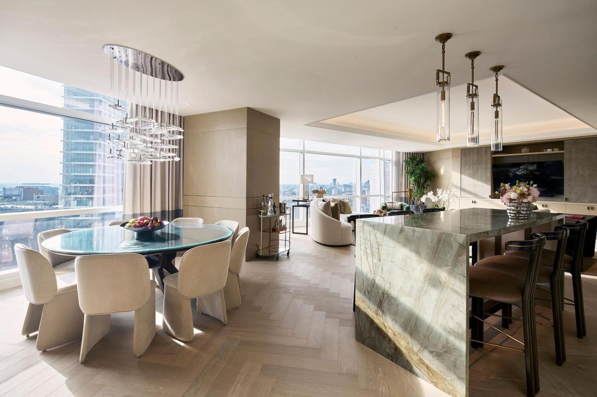 St Regis-Butler Service Suite Reforma Avenue view