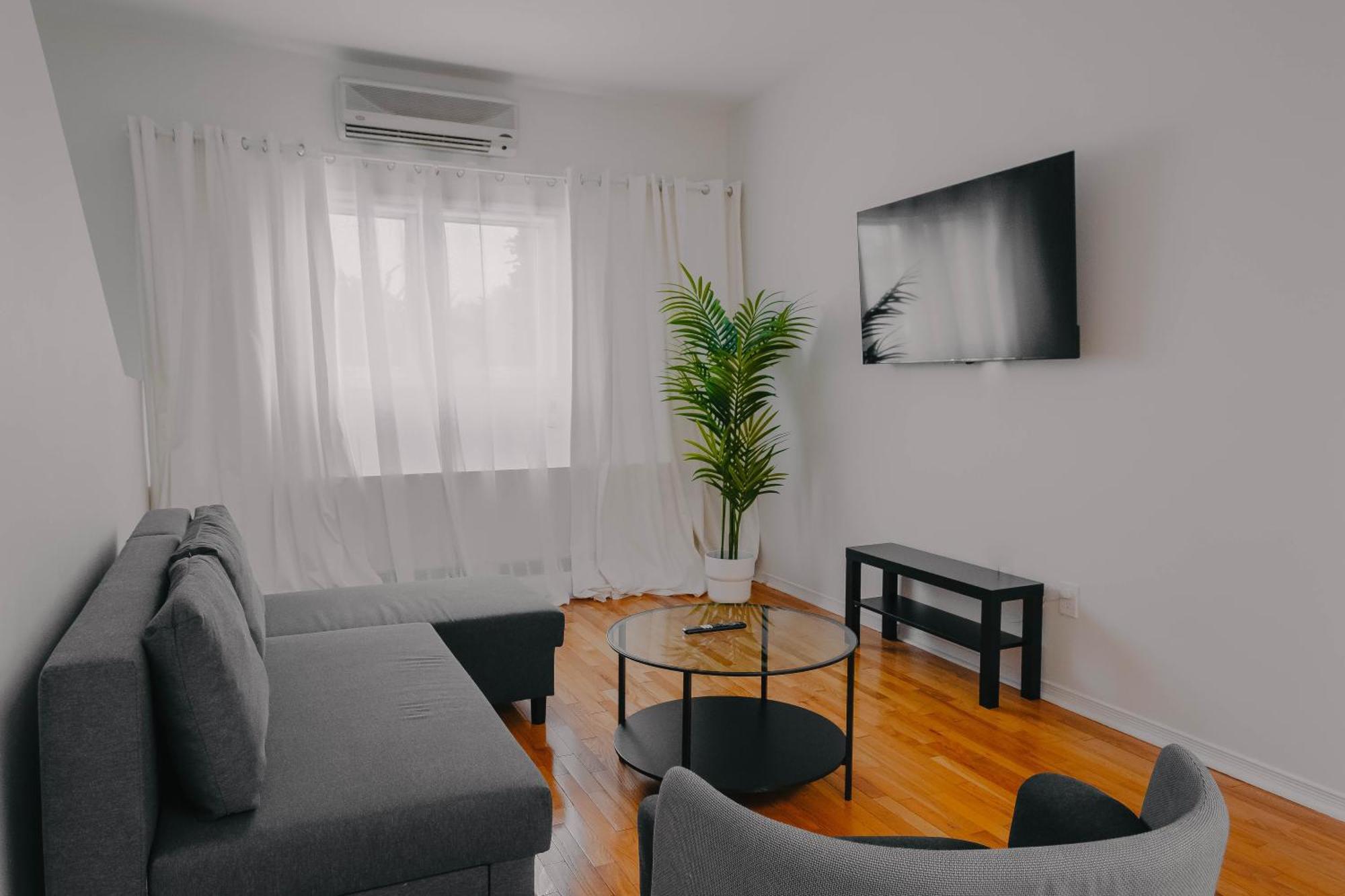 Suite with Garden View
