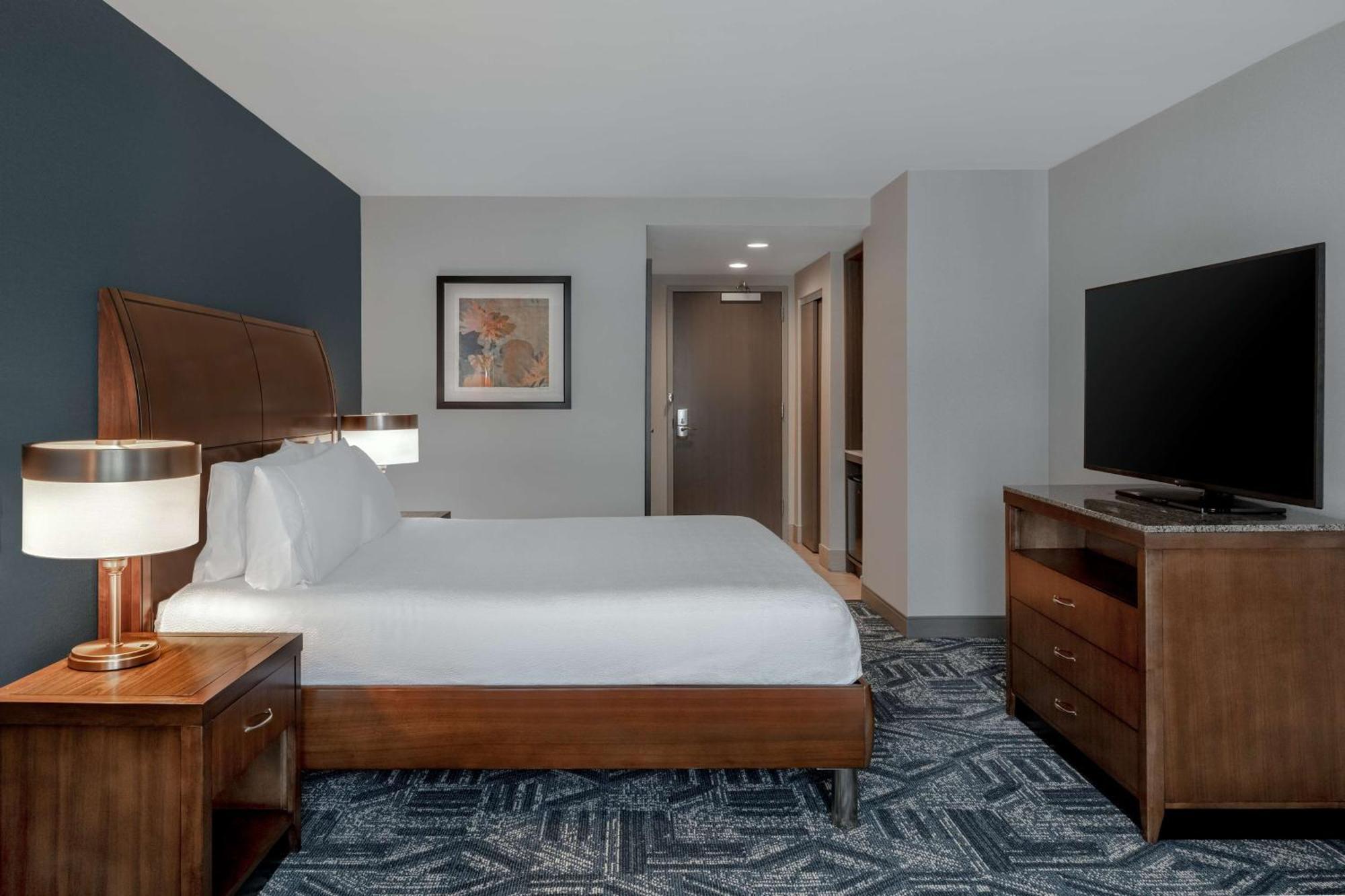 King Room Lake View