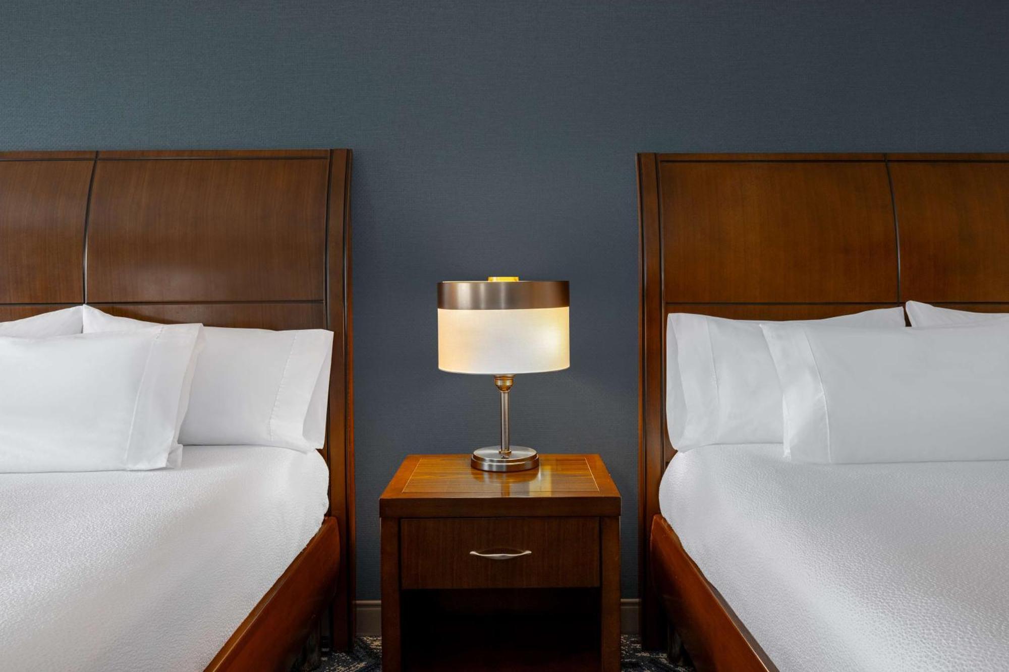 Queen Room Two Queen Beds Hearing Access
