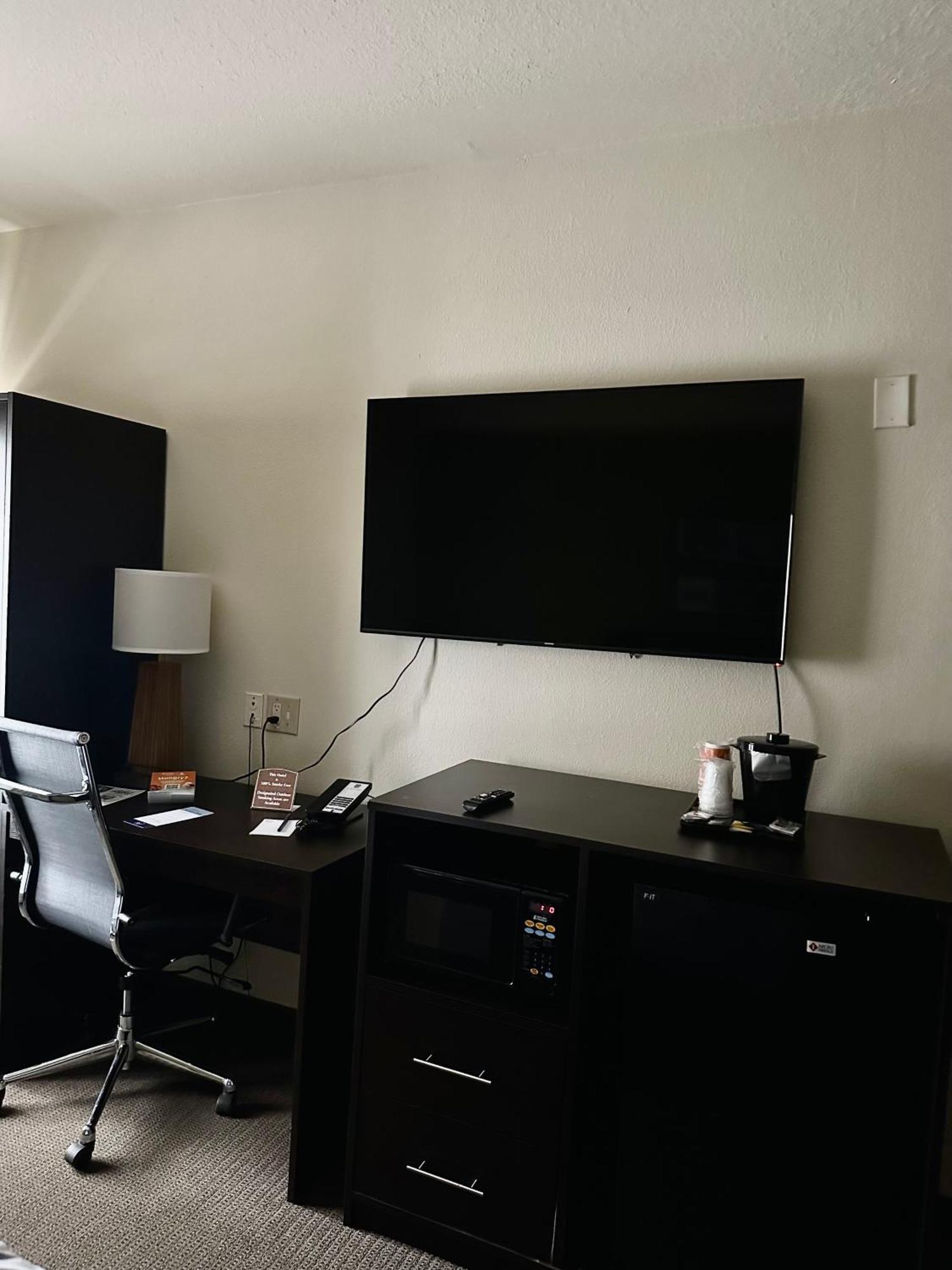 Double Room Two Double Beds Accessible or Non-Smoking