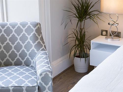 Double or Twin-Classic Ensuite Disability Access