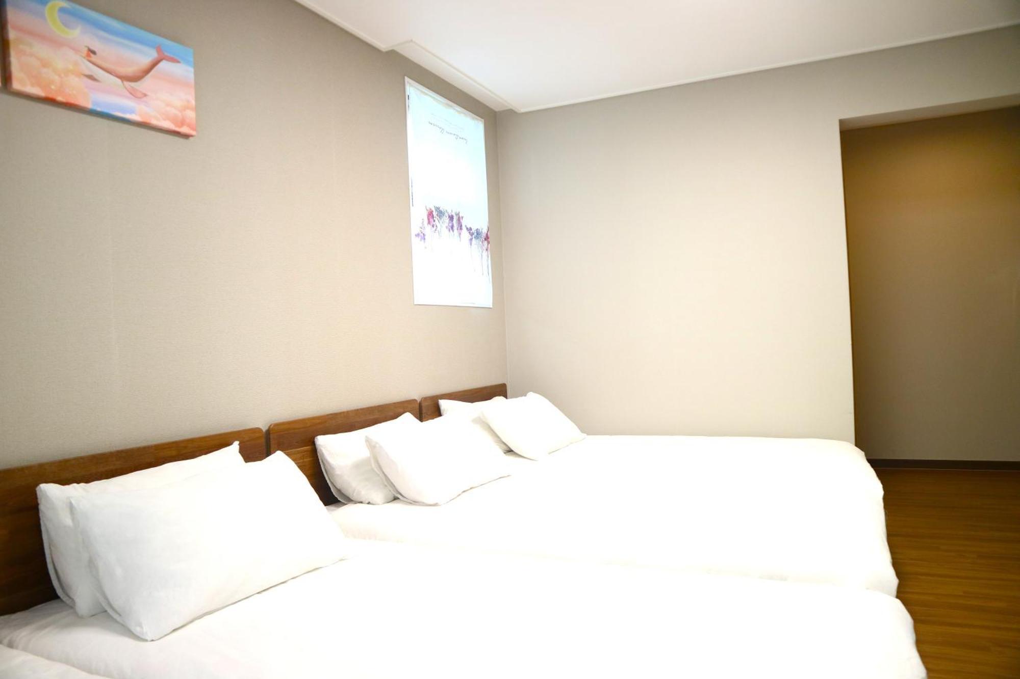 Triple Room Private Bathroom