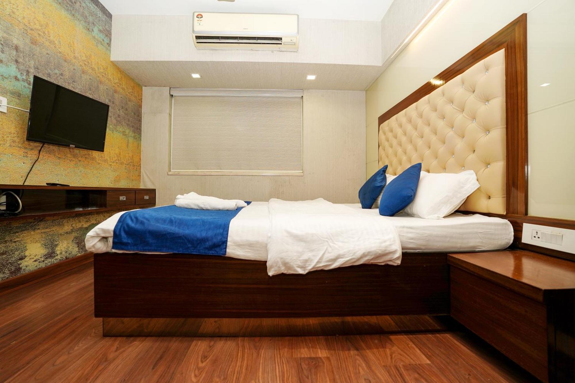 "Double Room Private Bathroom [ a 3BHK],1627880953:JPEG