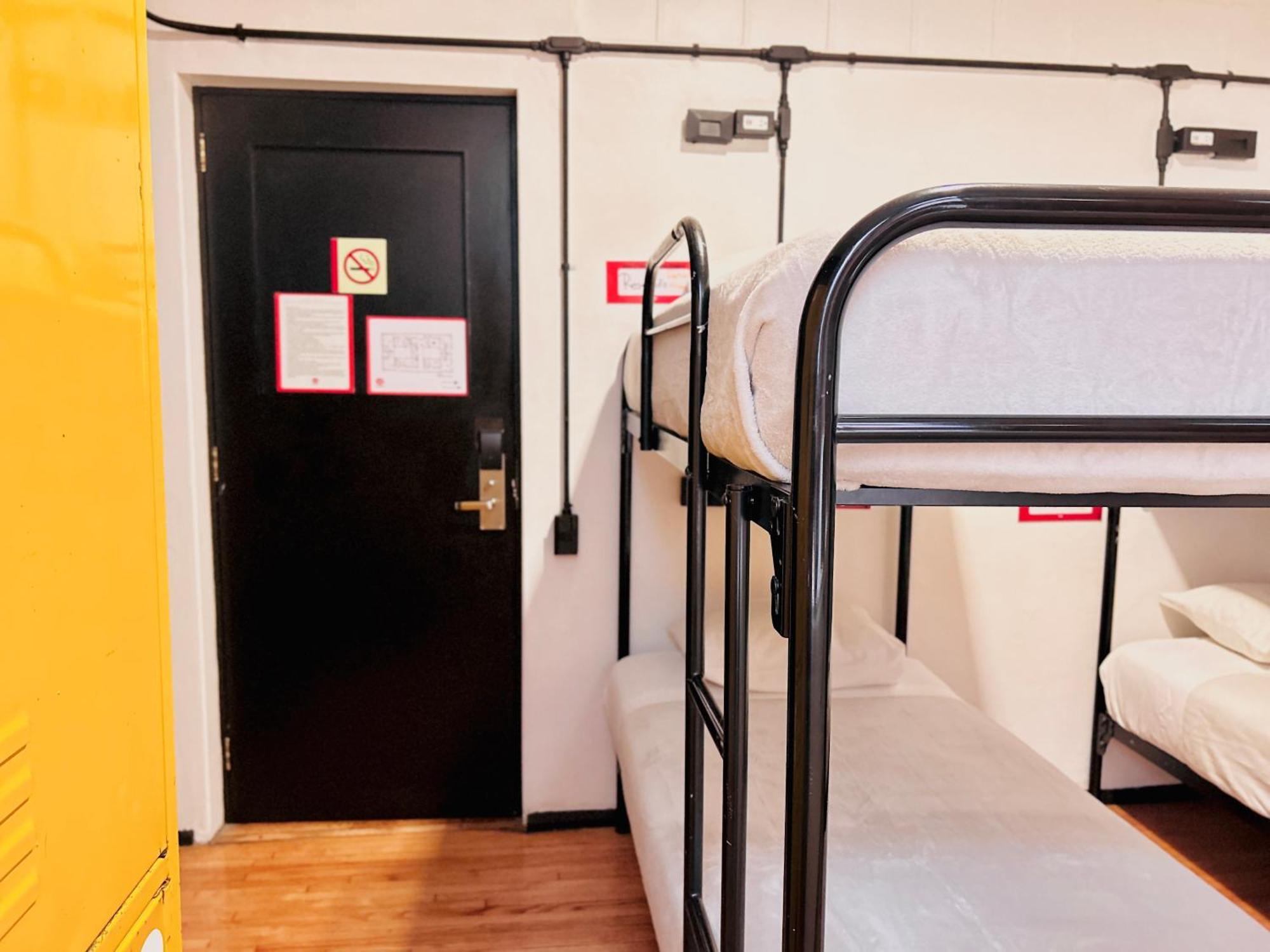 Bed 4-Bed Female Dormitory Room