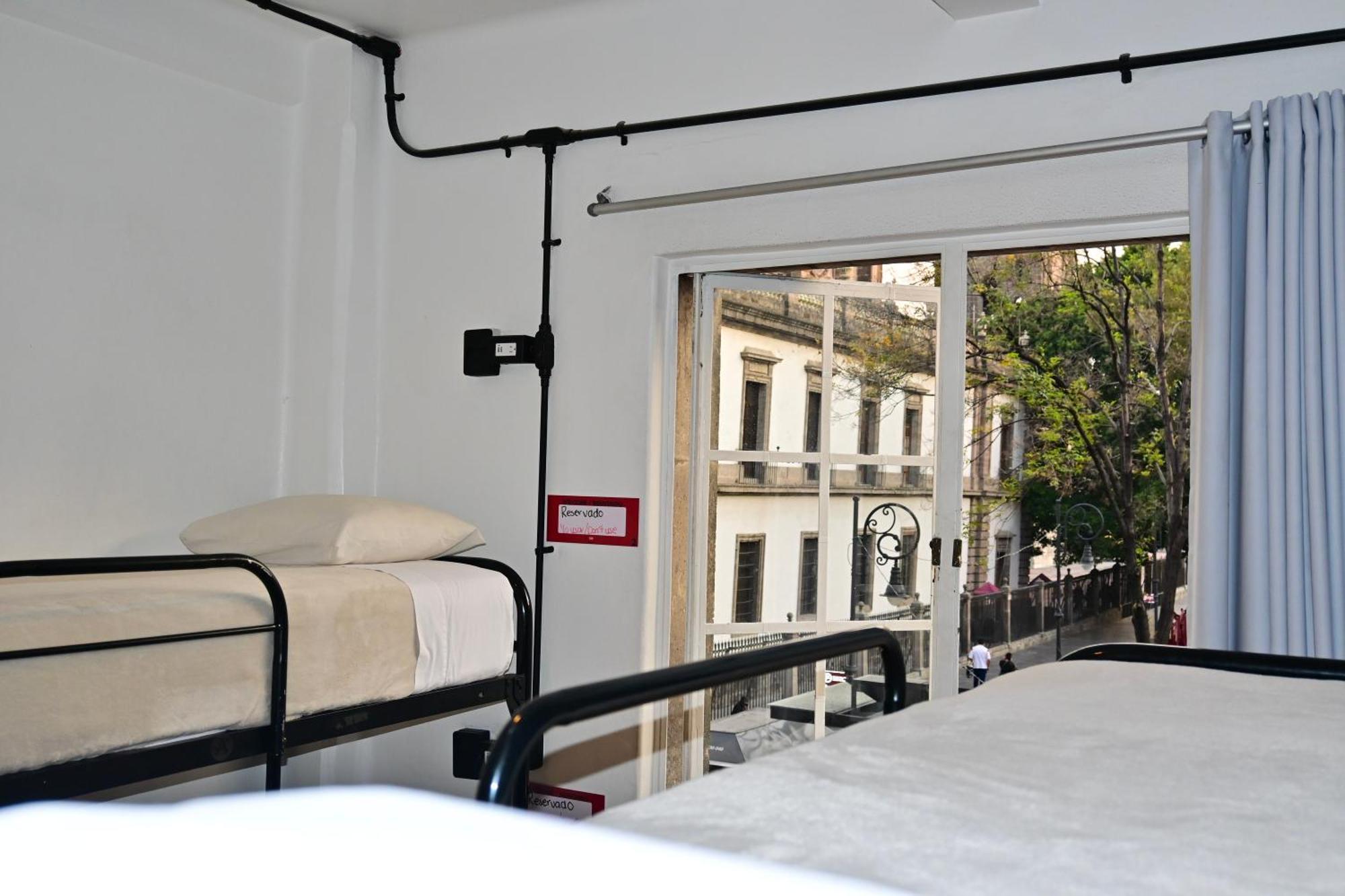 Bed 6-Bed Mixed Dormitory Room Exterior Zocalo View