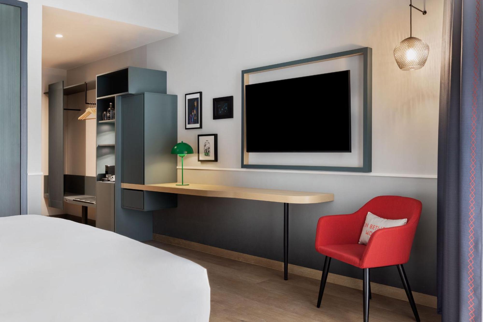 Junior King Suite