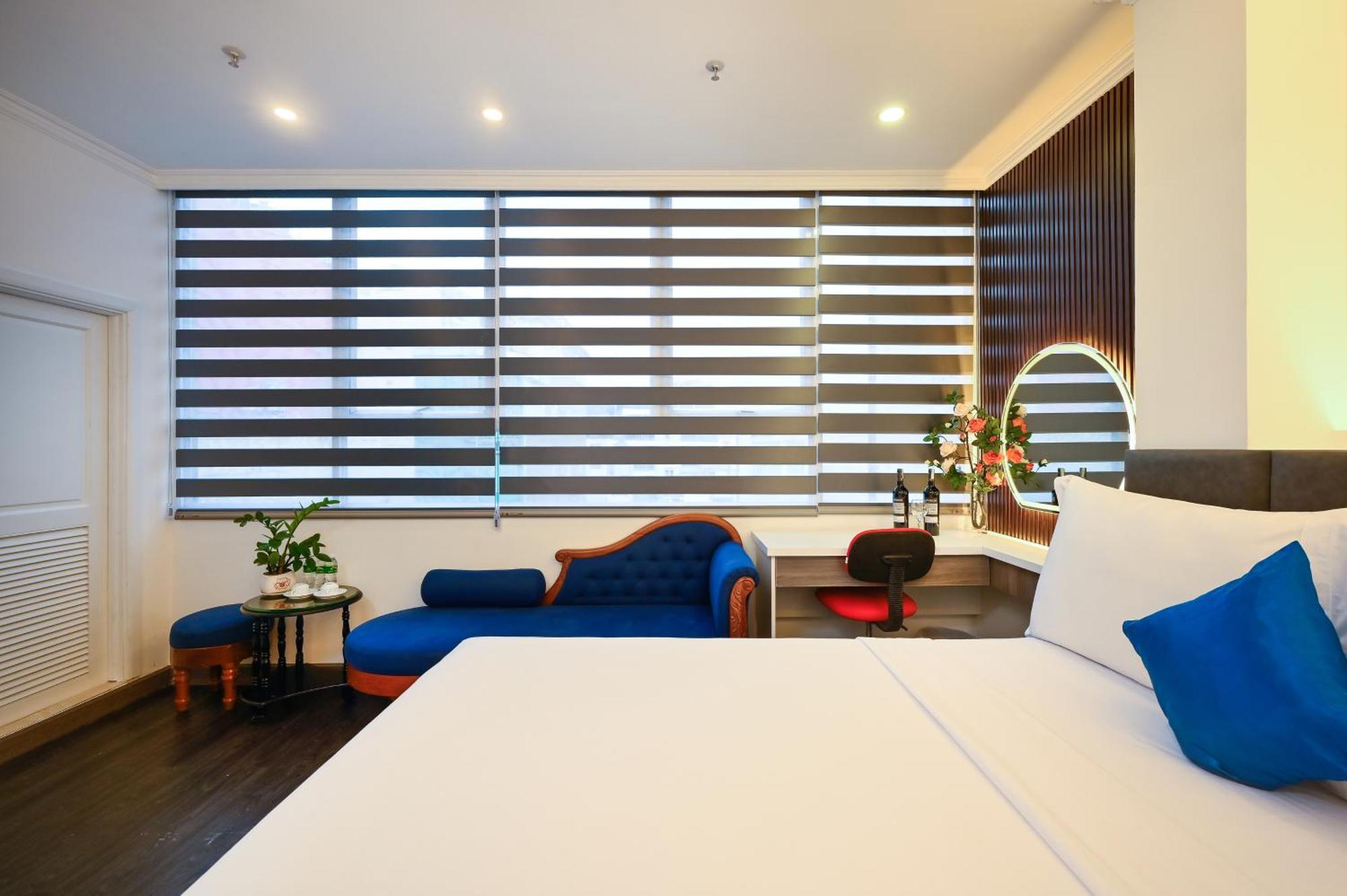 Family Room City View