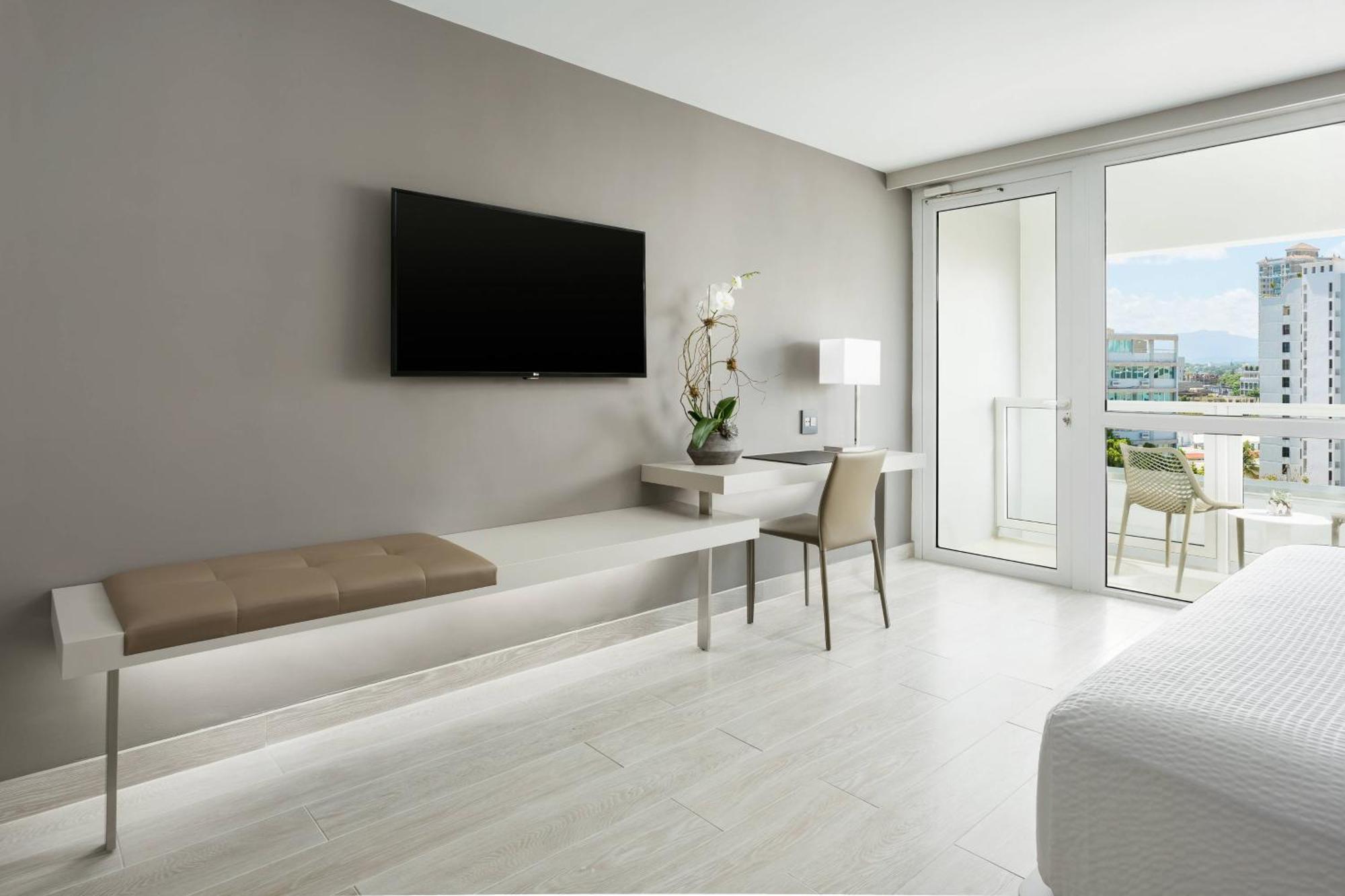 King Executive Room Balcony