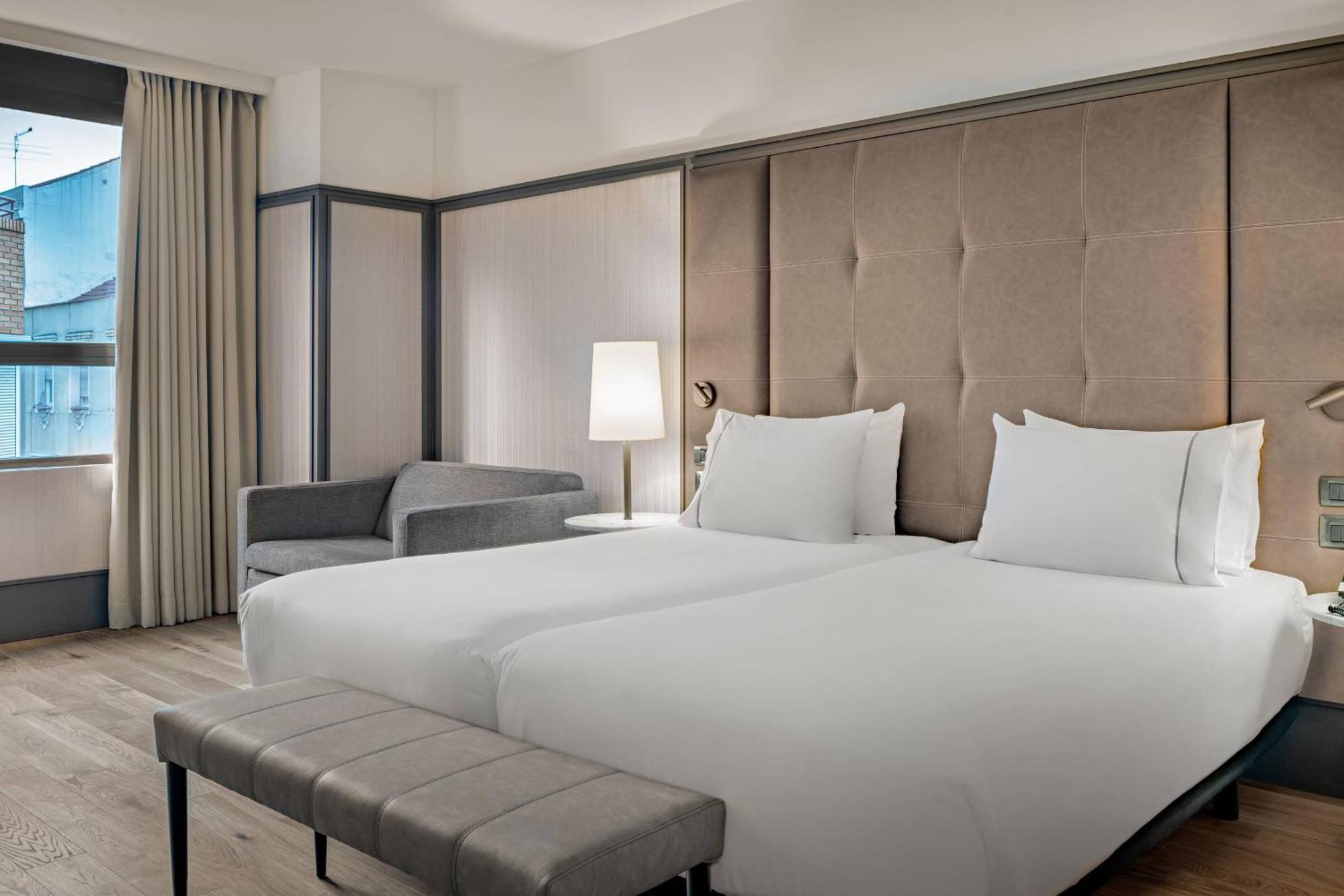 Triple Room Twin Beds Sofa Bed