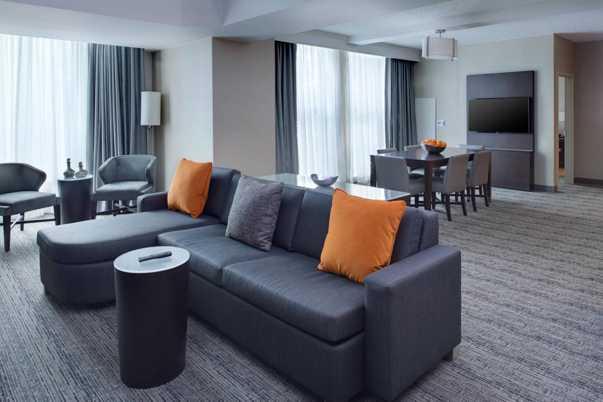 1 Bedroom Hospitality Suite 1 King Sofa bed