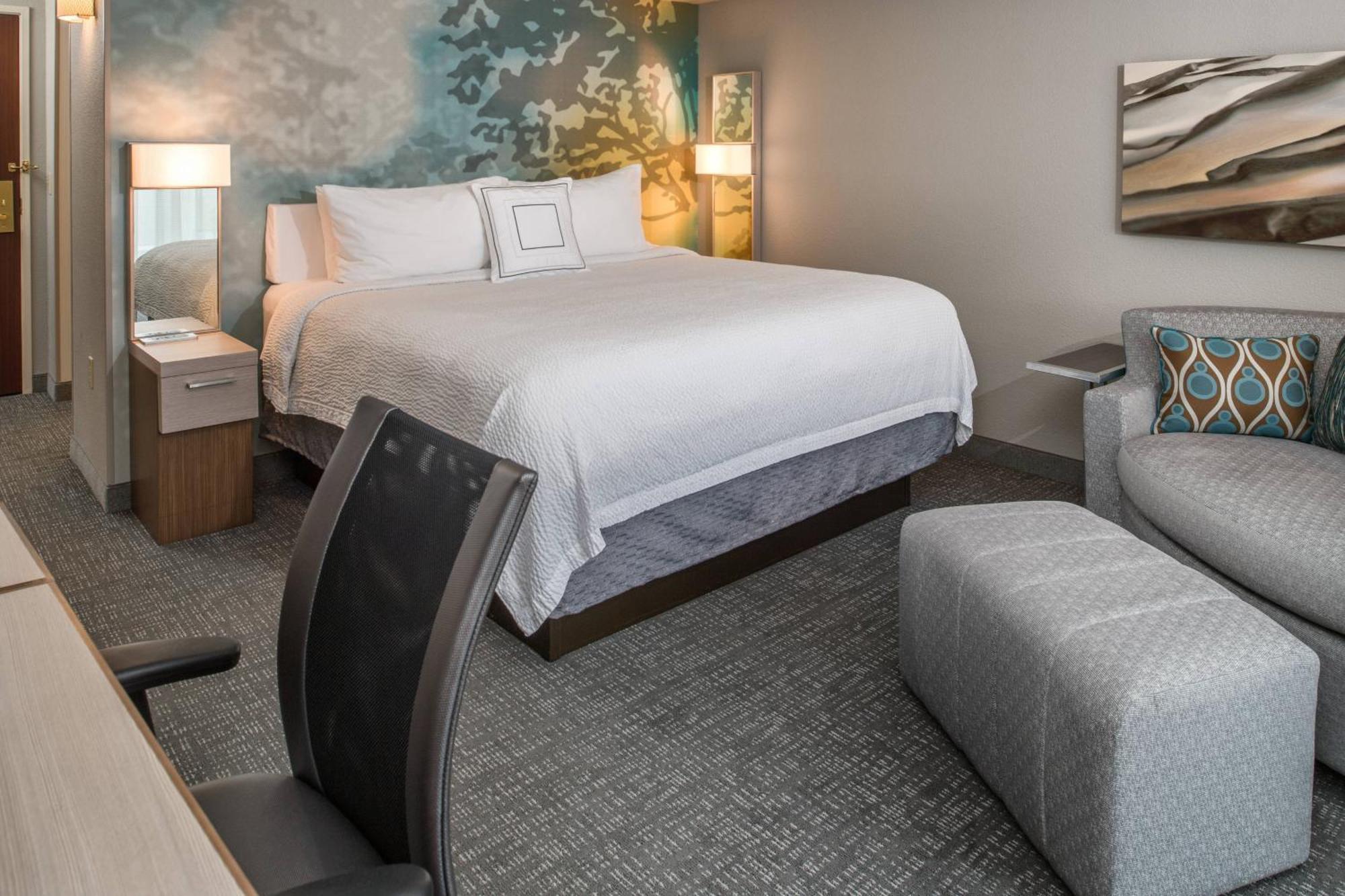 King Room with Sofa Bed