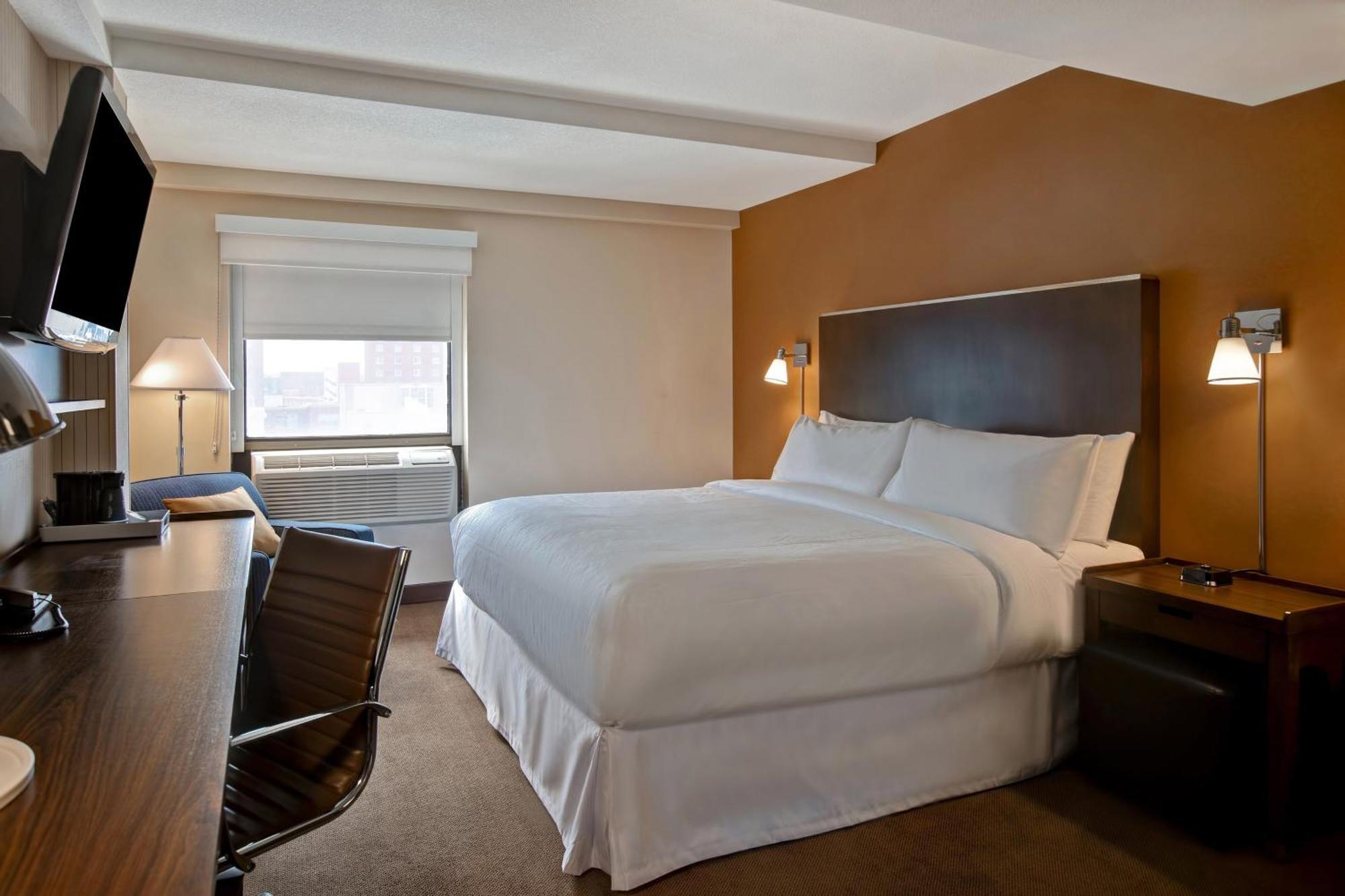 Larger Guest room 1 King