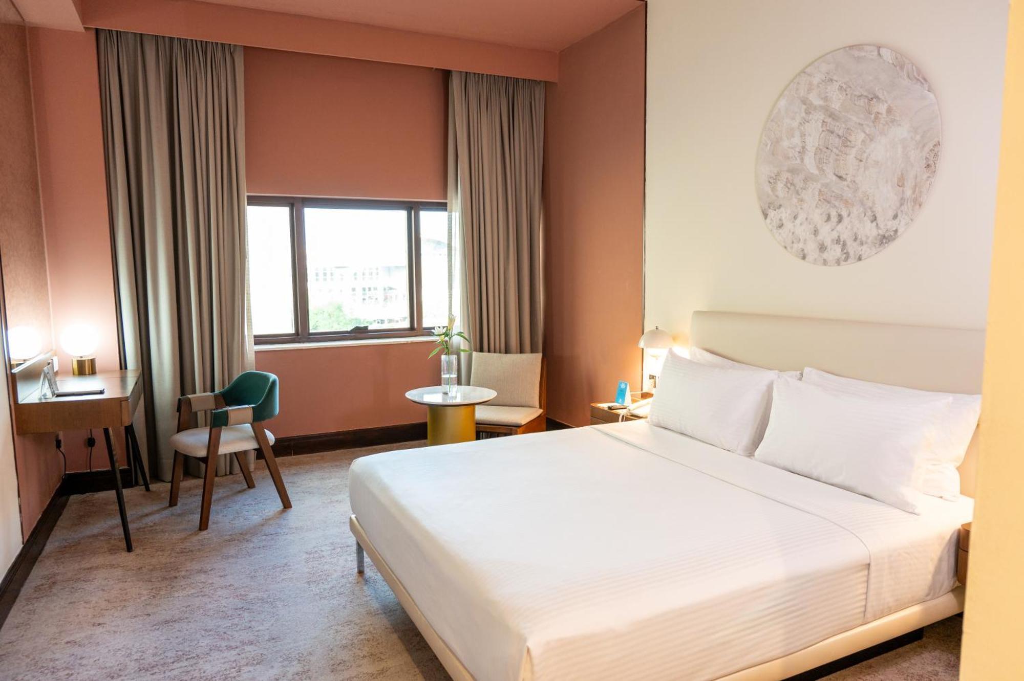 Deluxe King Room