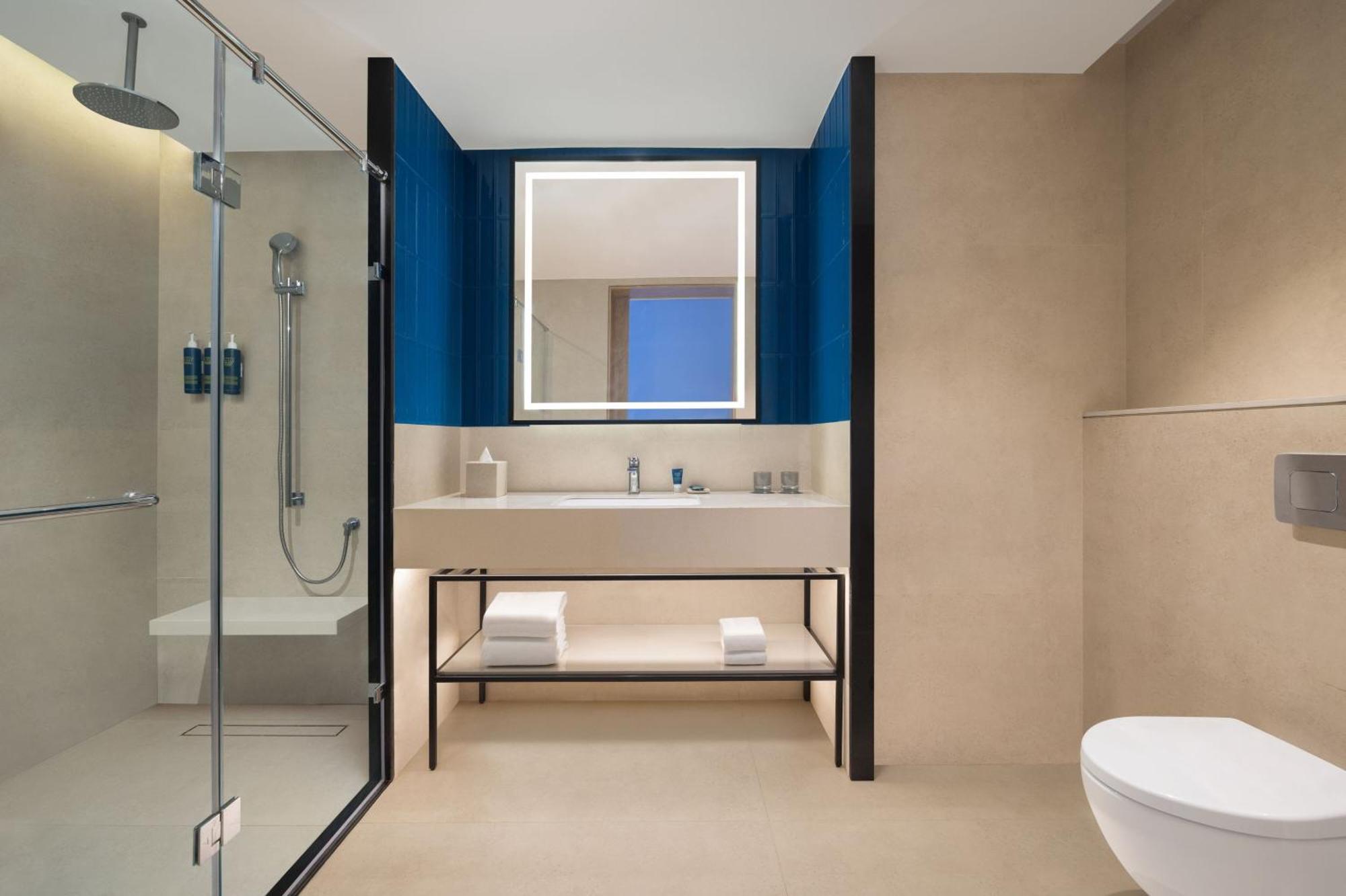 Premium, Guest Room, 2 Twin, City View, Balcony