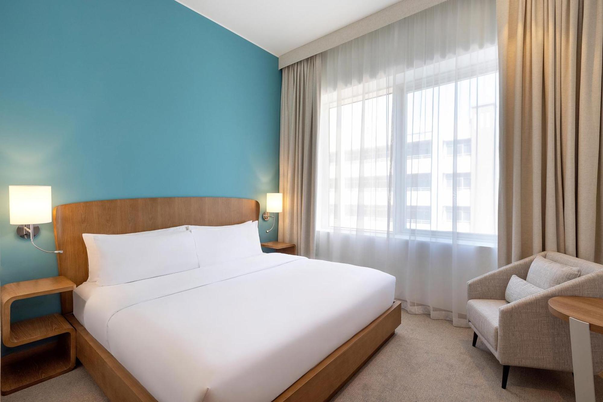 One-Bedroom King Suite