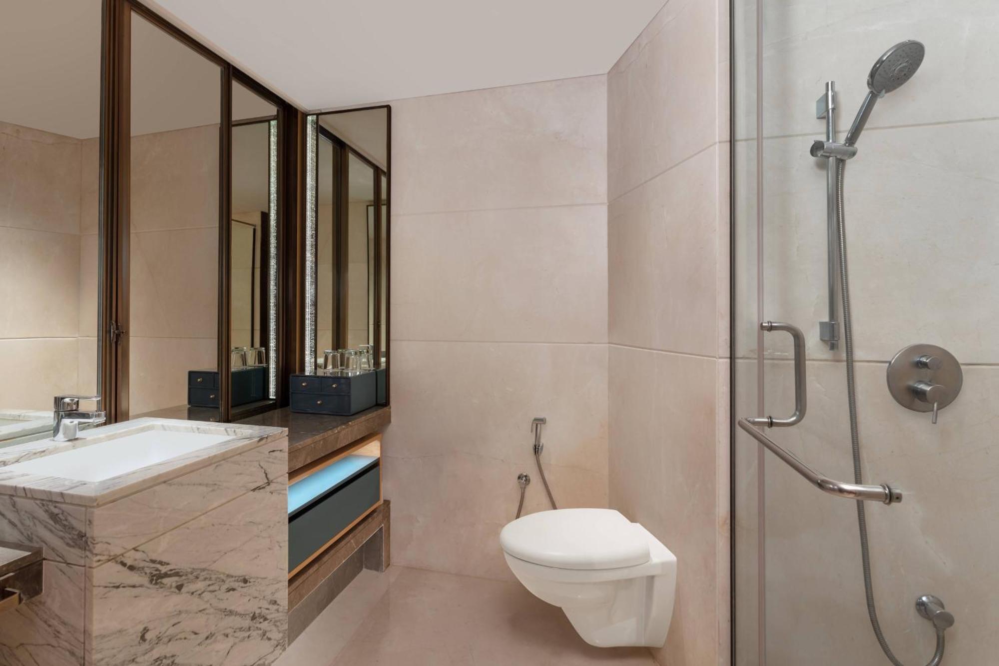 Premium, Guest room, 1 King, City view - 10% Discount on F&B and Laundry till 15th November 2026