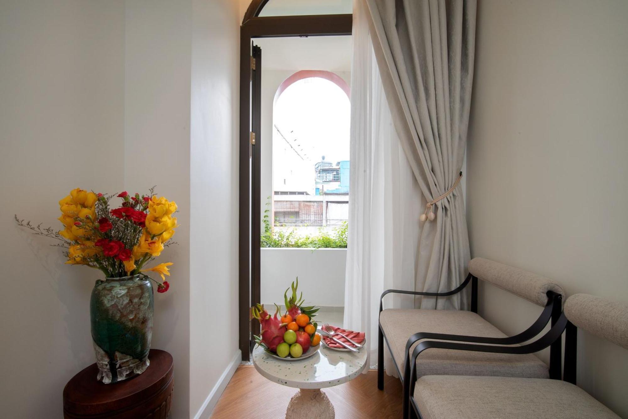 Family Premium Connecting Suite City View Once-time minibar