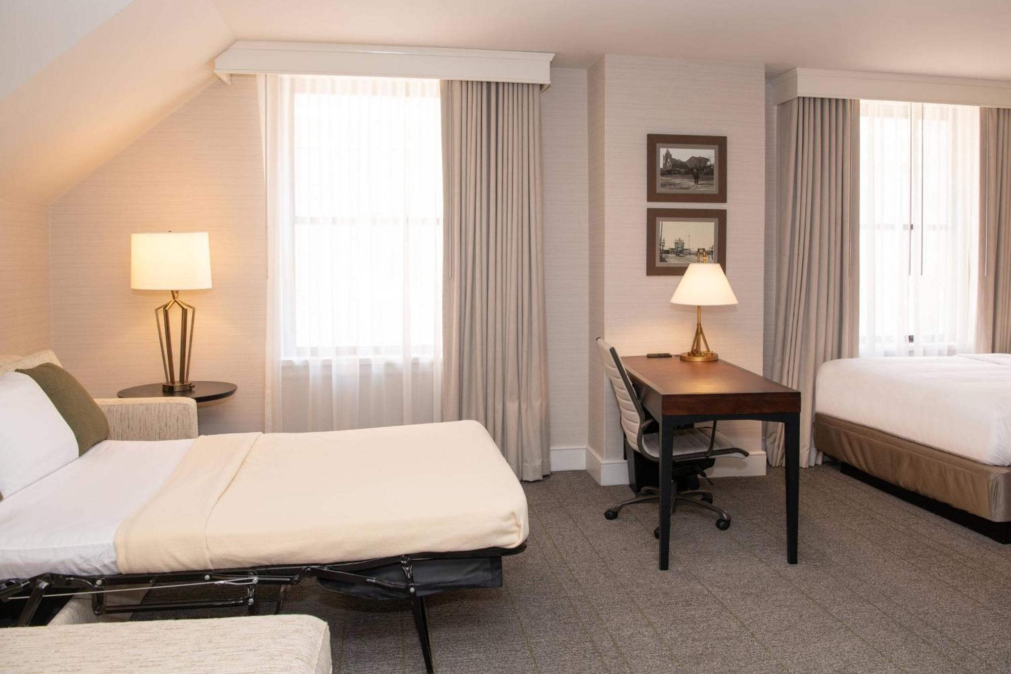 Queen Room