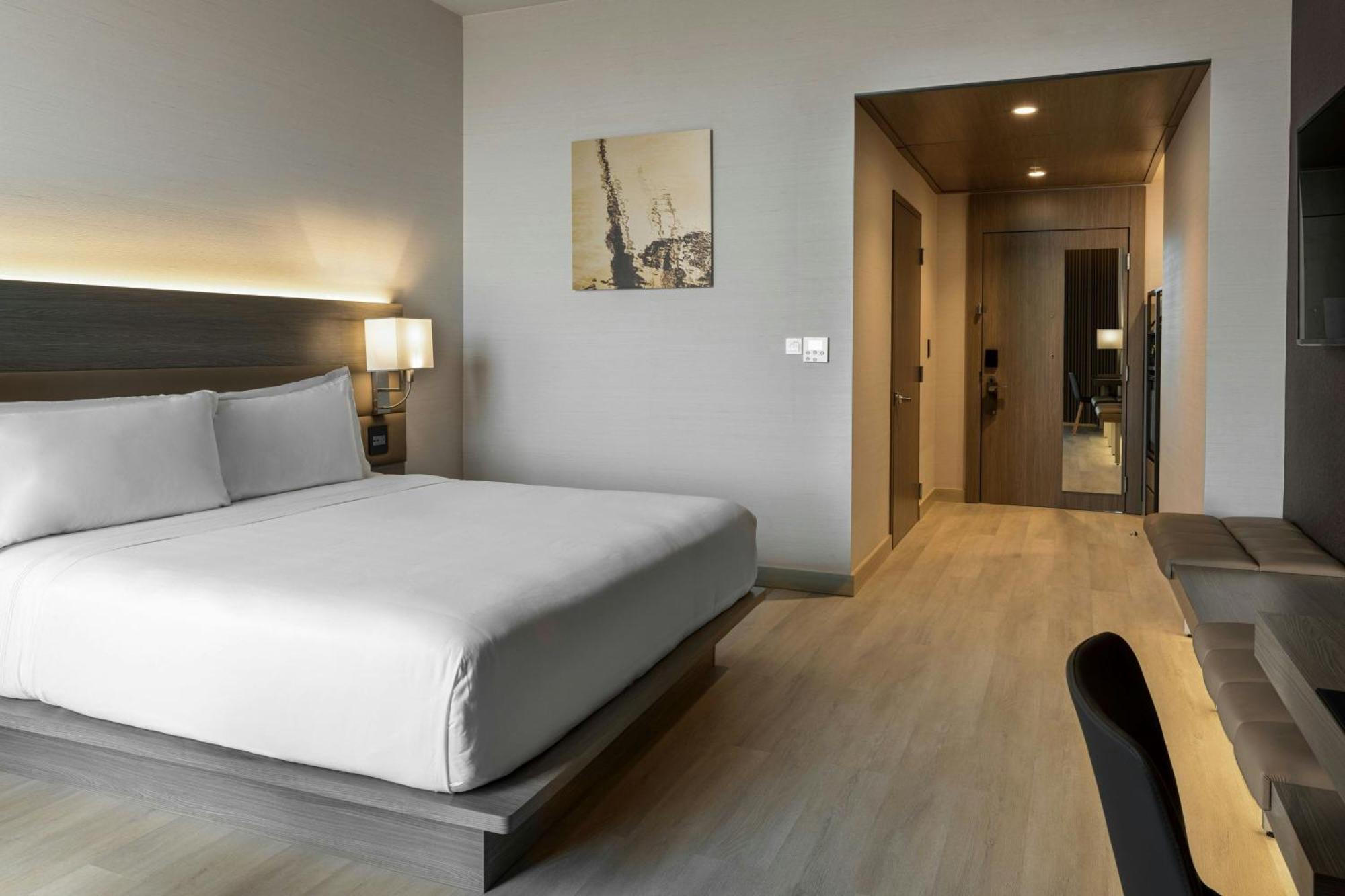 AC Guest Room King,1634483453:JPEG