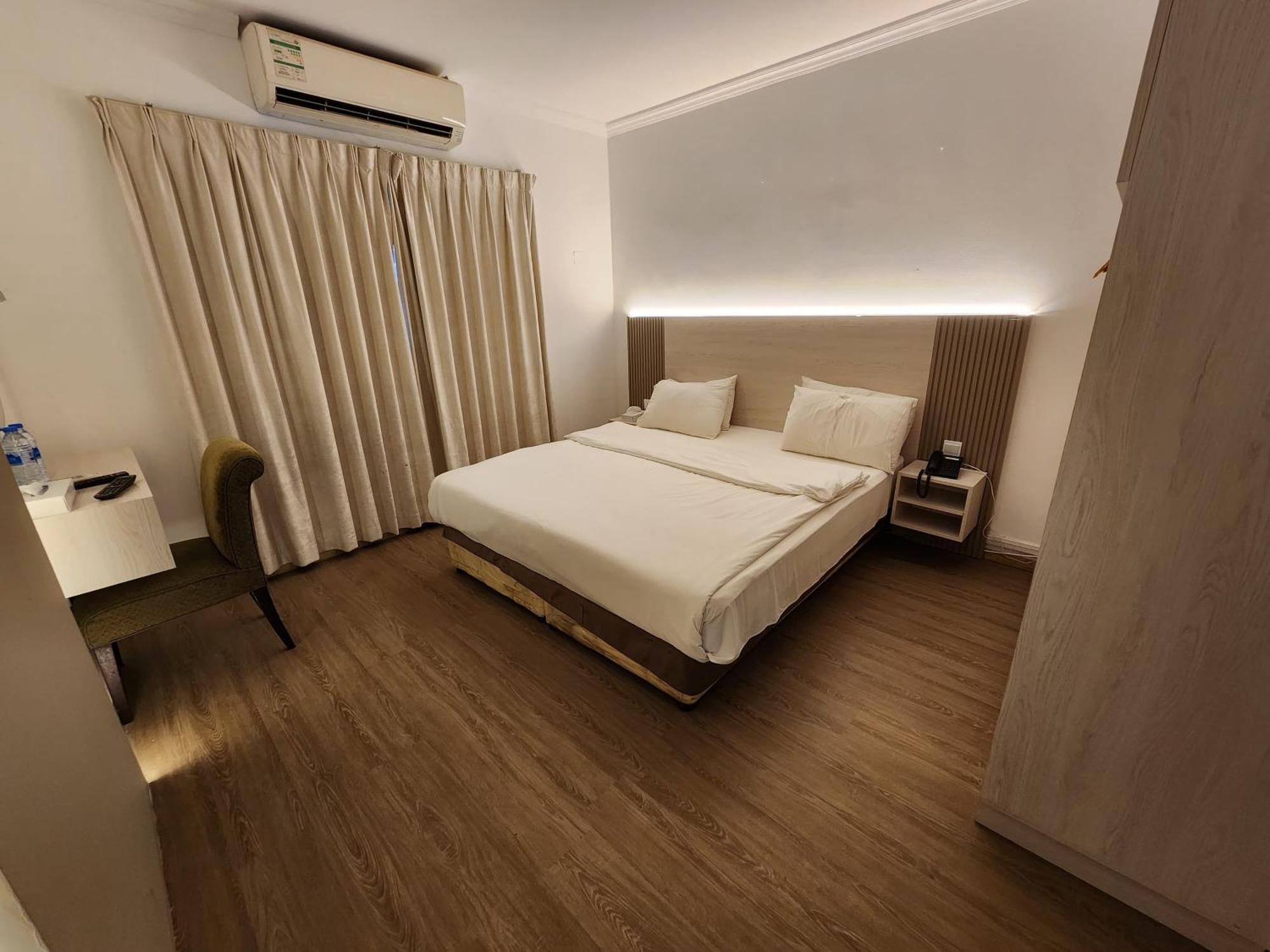 King Room