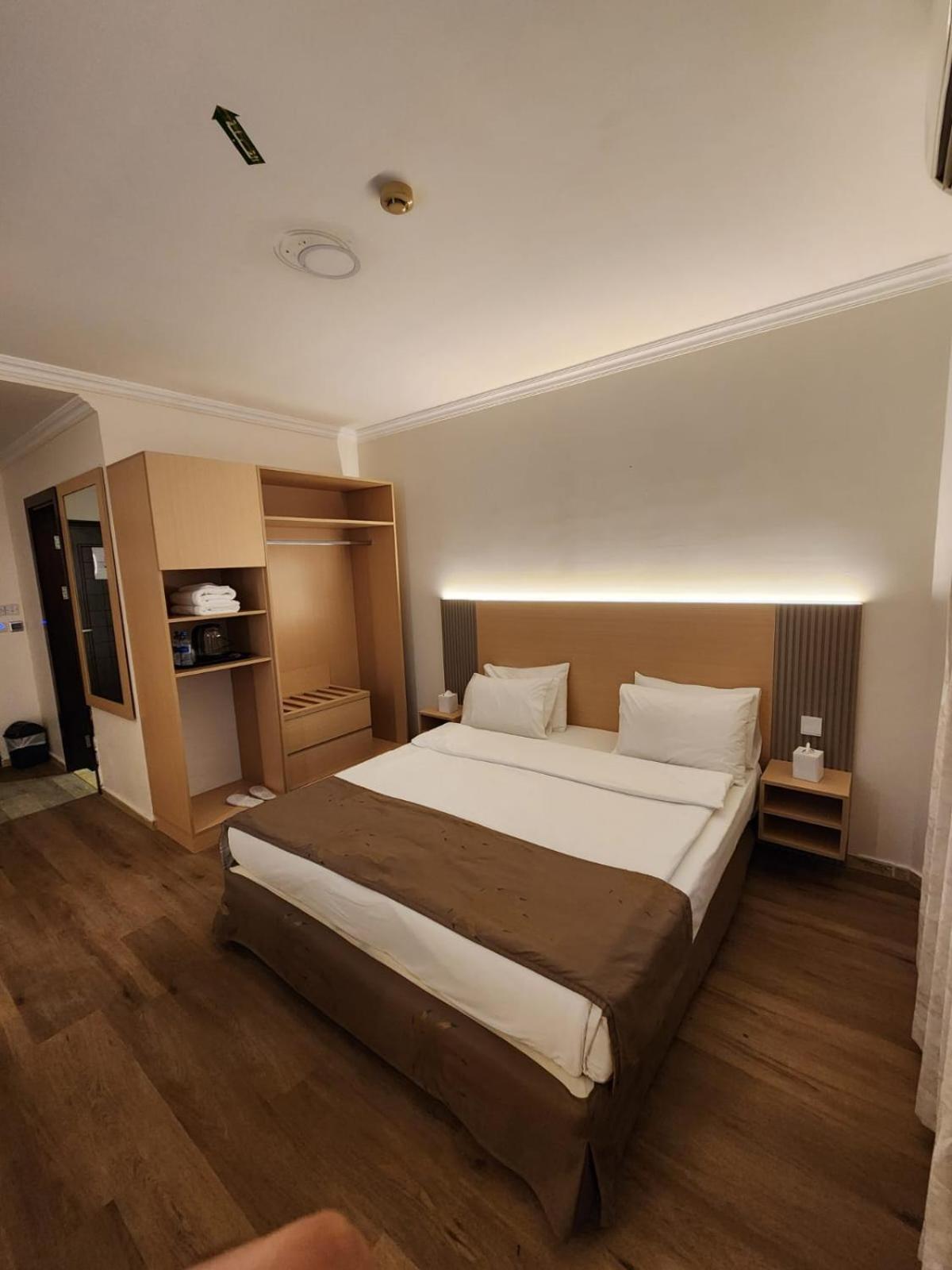 King Room
