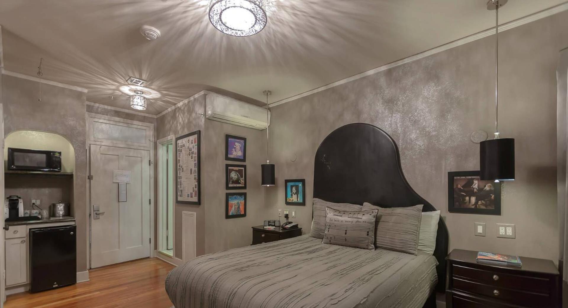 Queen Room