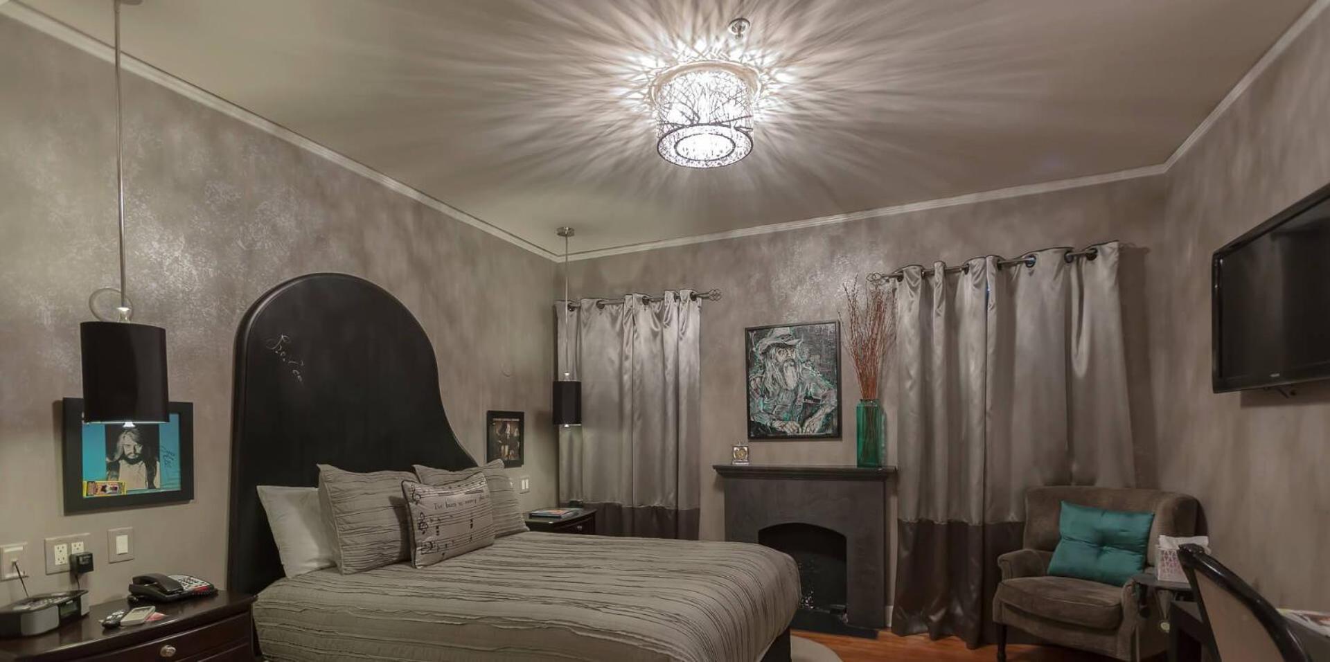 Queen Room