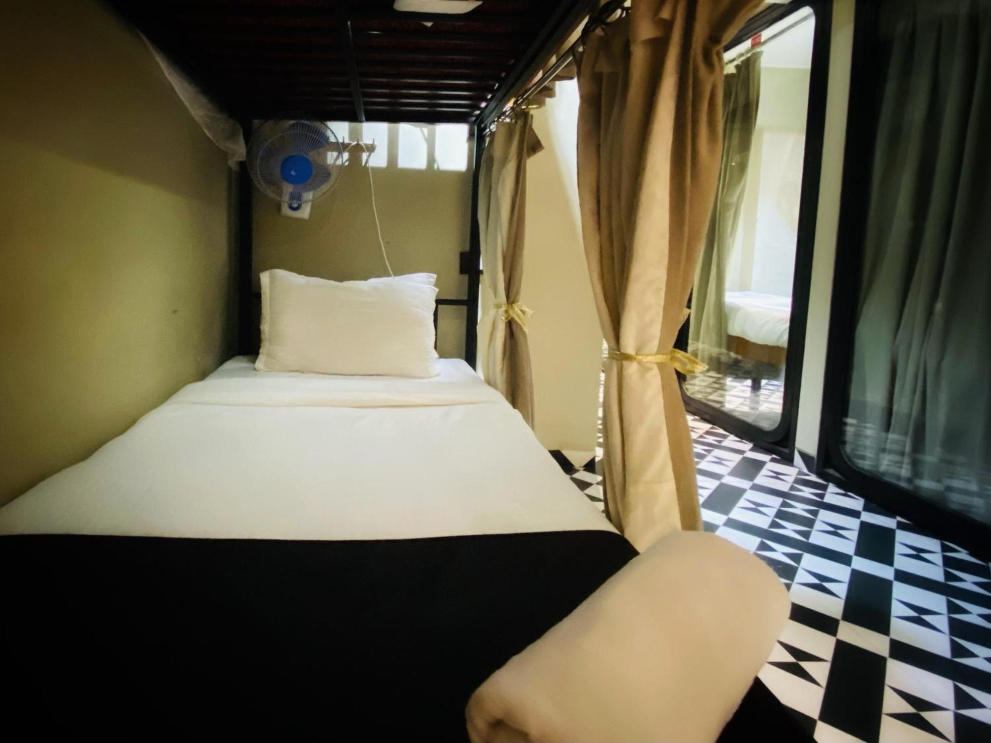 Bed in 4-Bed Dormitory Room
