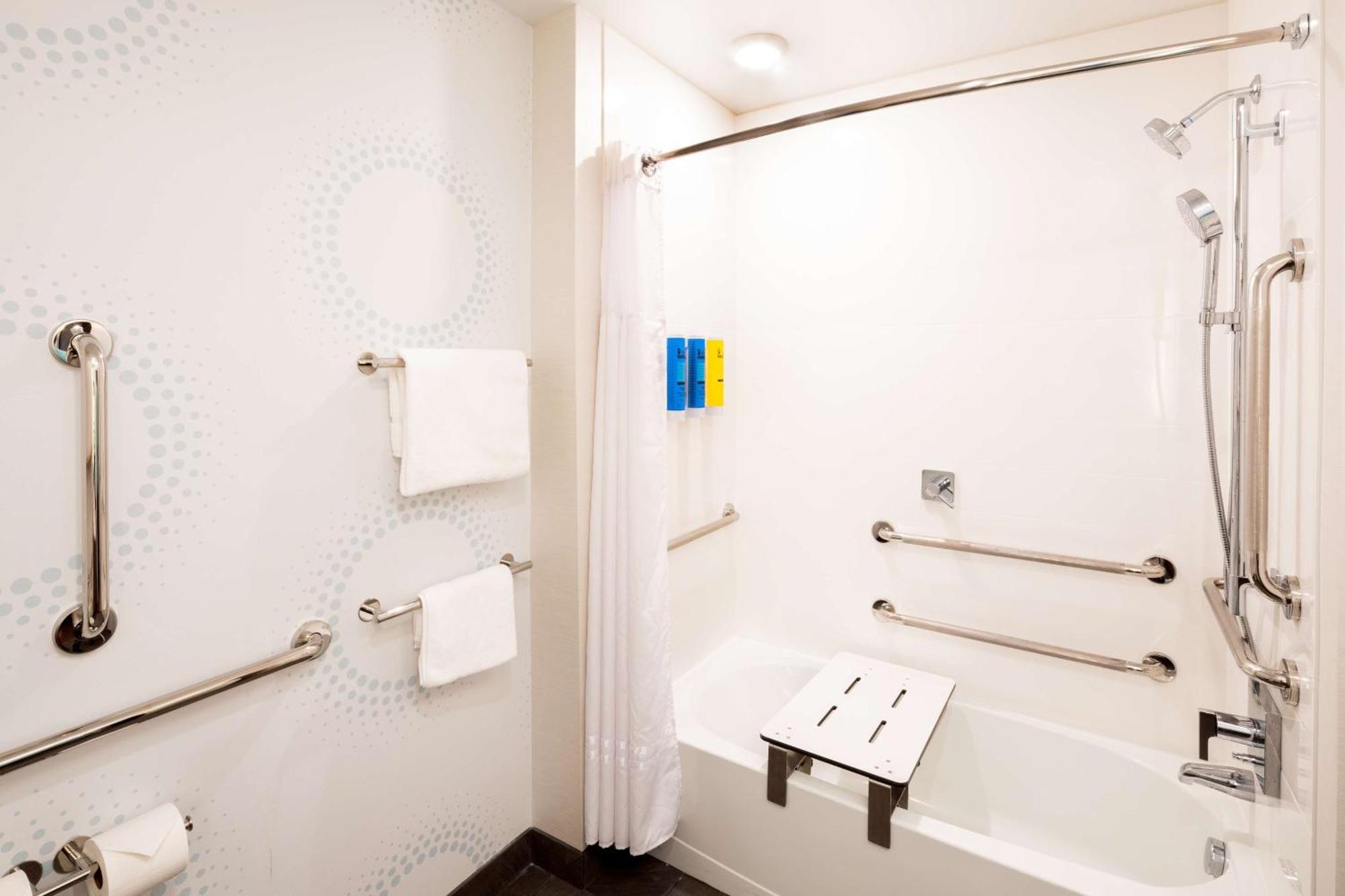 King Room Walk Shower
