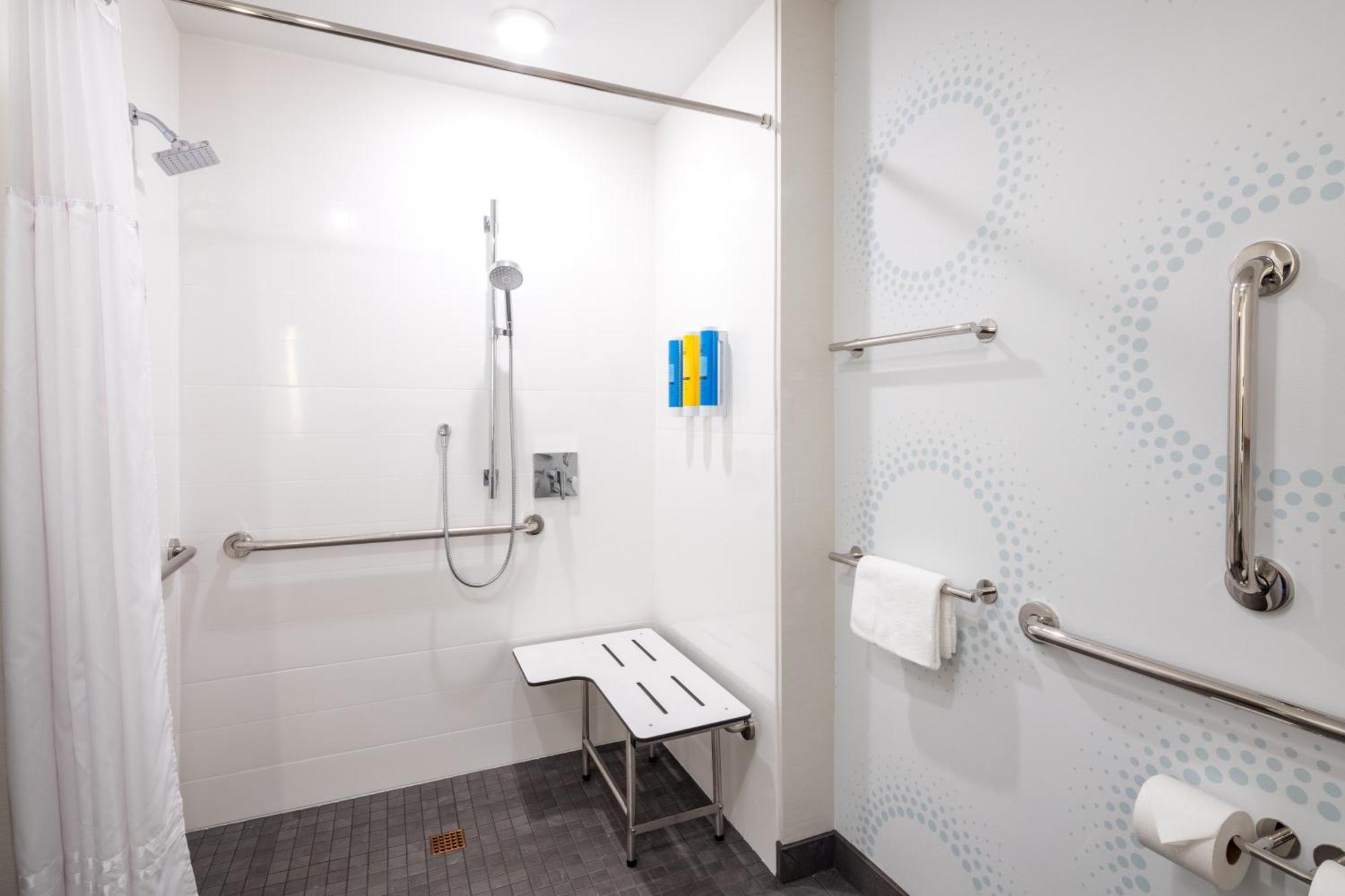 King Room Walk Shower
