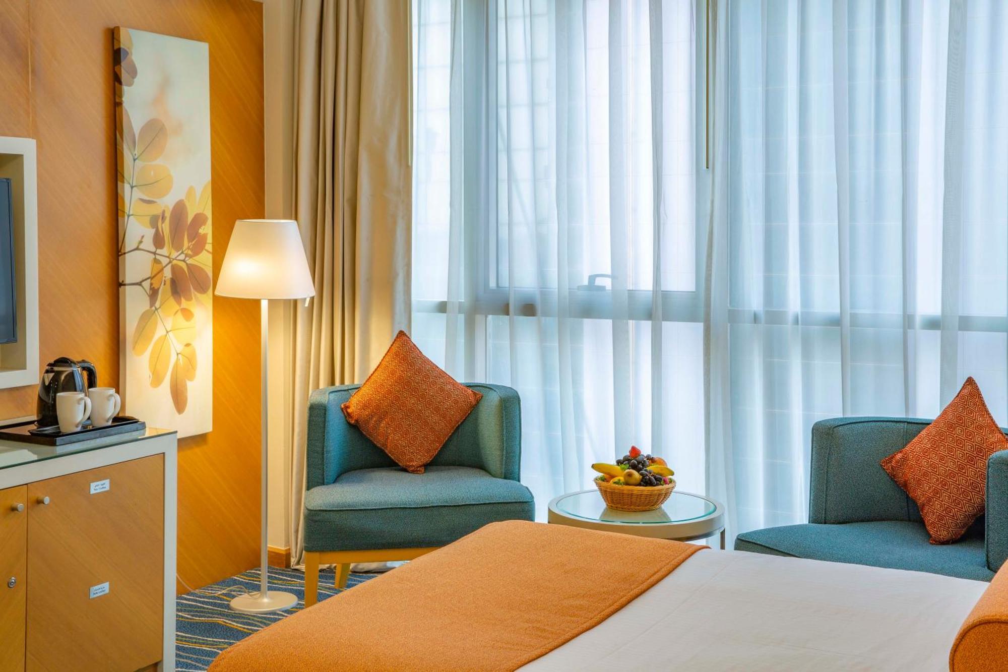 Royal Room King or Twin 9 AM Early Check 06 PM Late Check-out