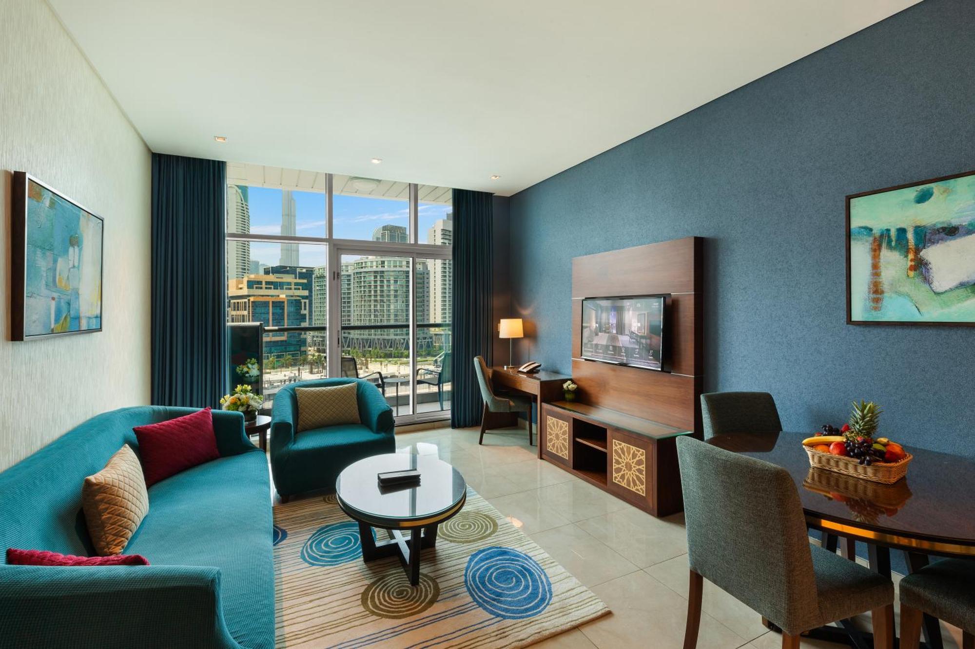 One Bedroom Apartment Canal View Balcony