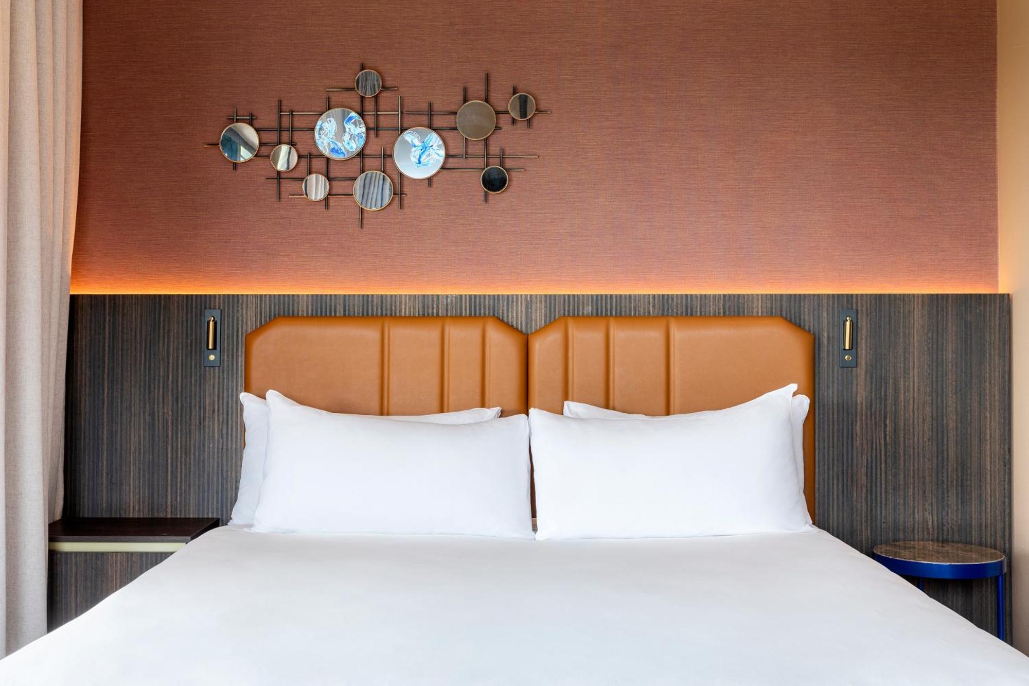 Triple Room One King One Single Bed