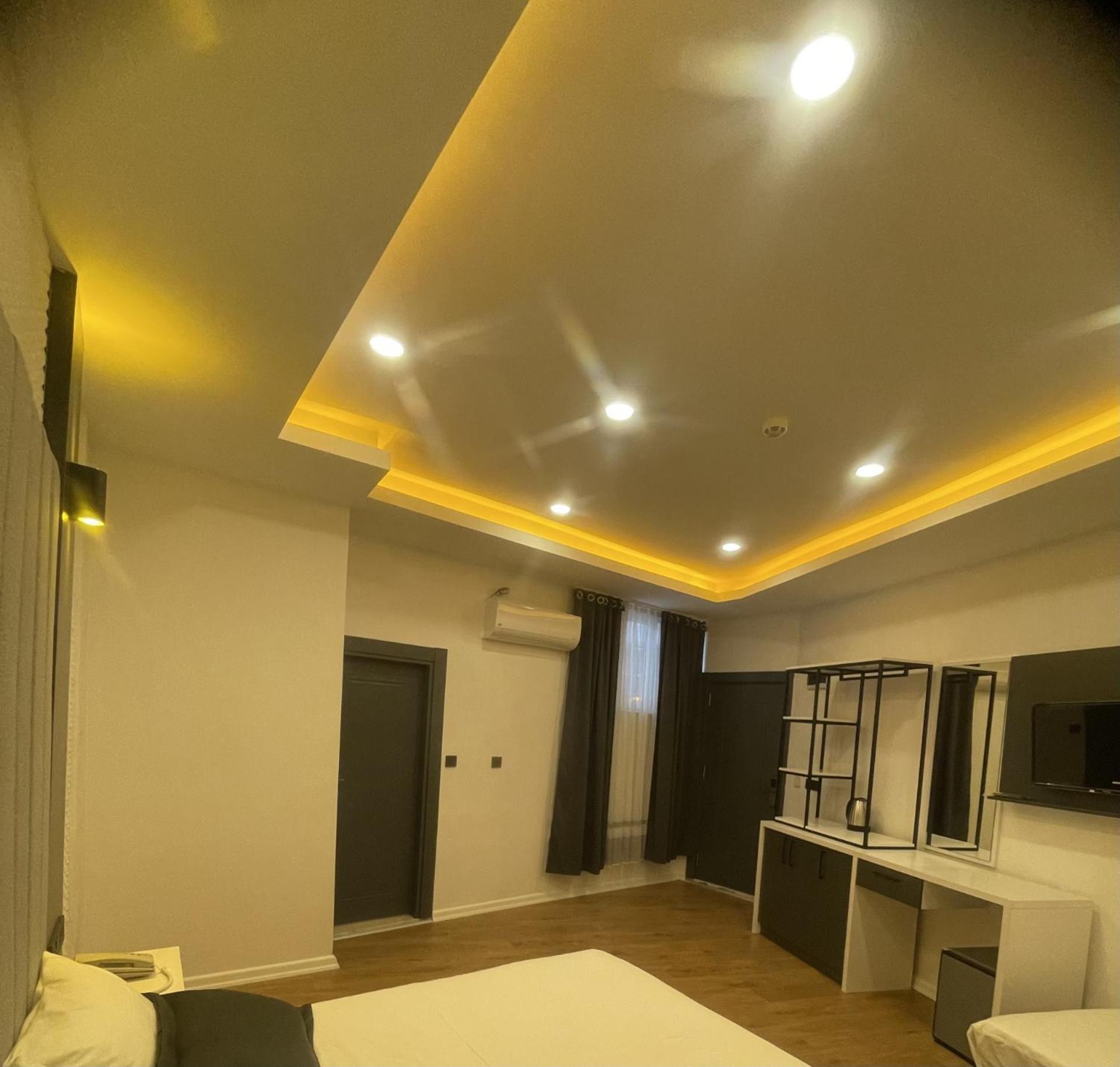 Family Room,1637579357:JPEG