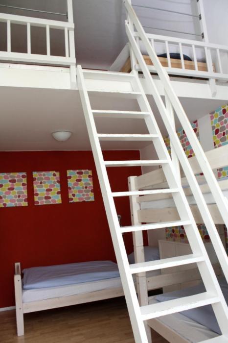 Single Bed Mixed Dormitory Room