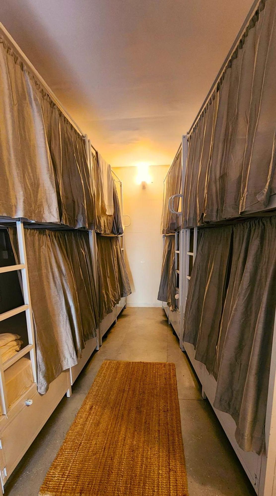 Bed 8-Bed Mixed Dormitory Room