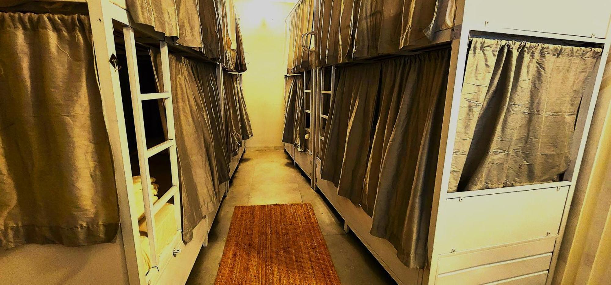 Bed 8-Bed Mixed Dormitory Room
