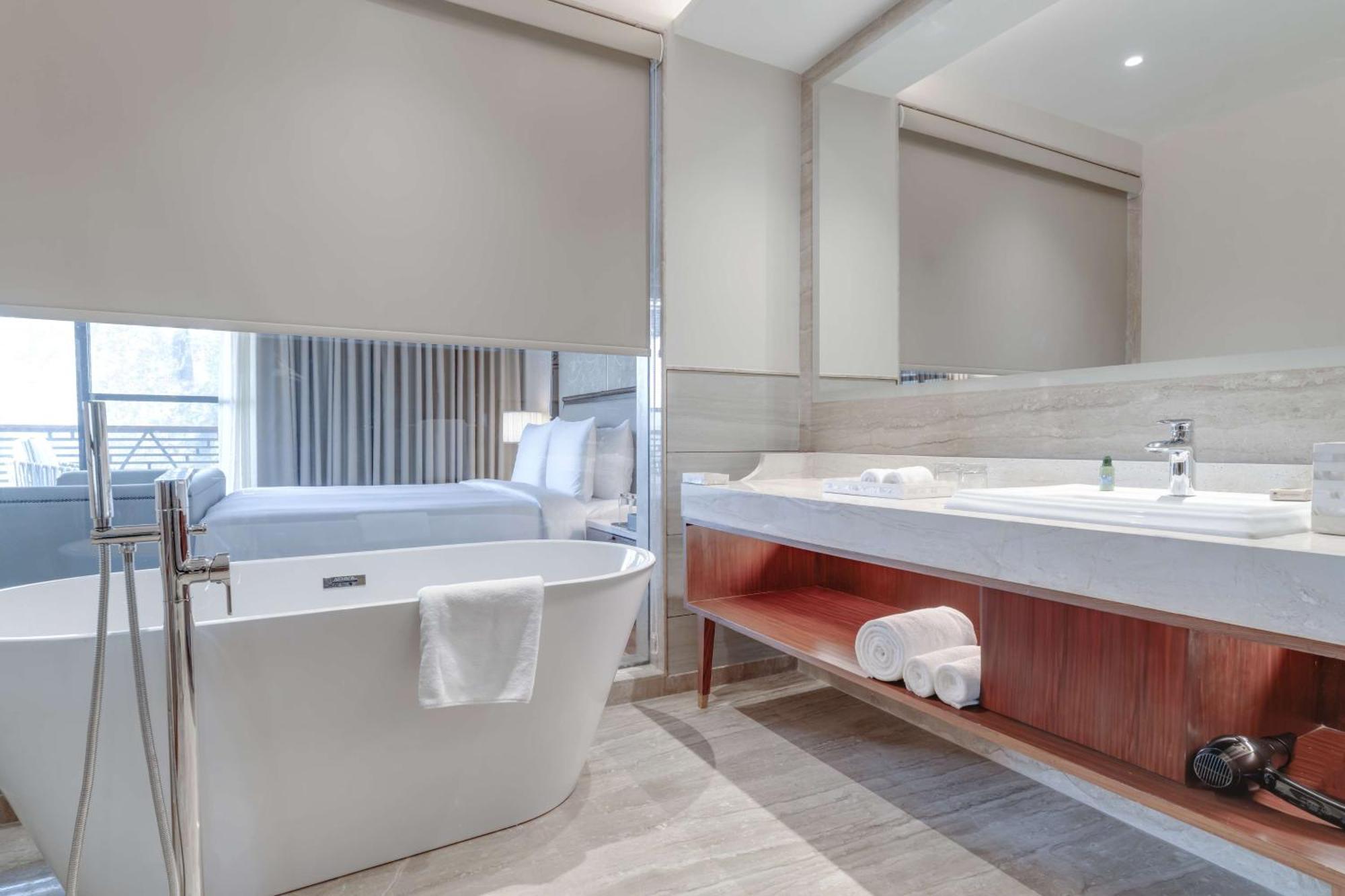 One-Bedroom Executive Suite,1638466589:JPEG