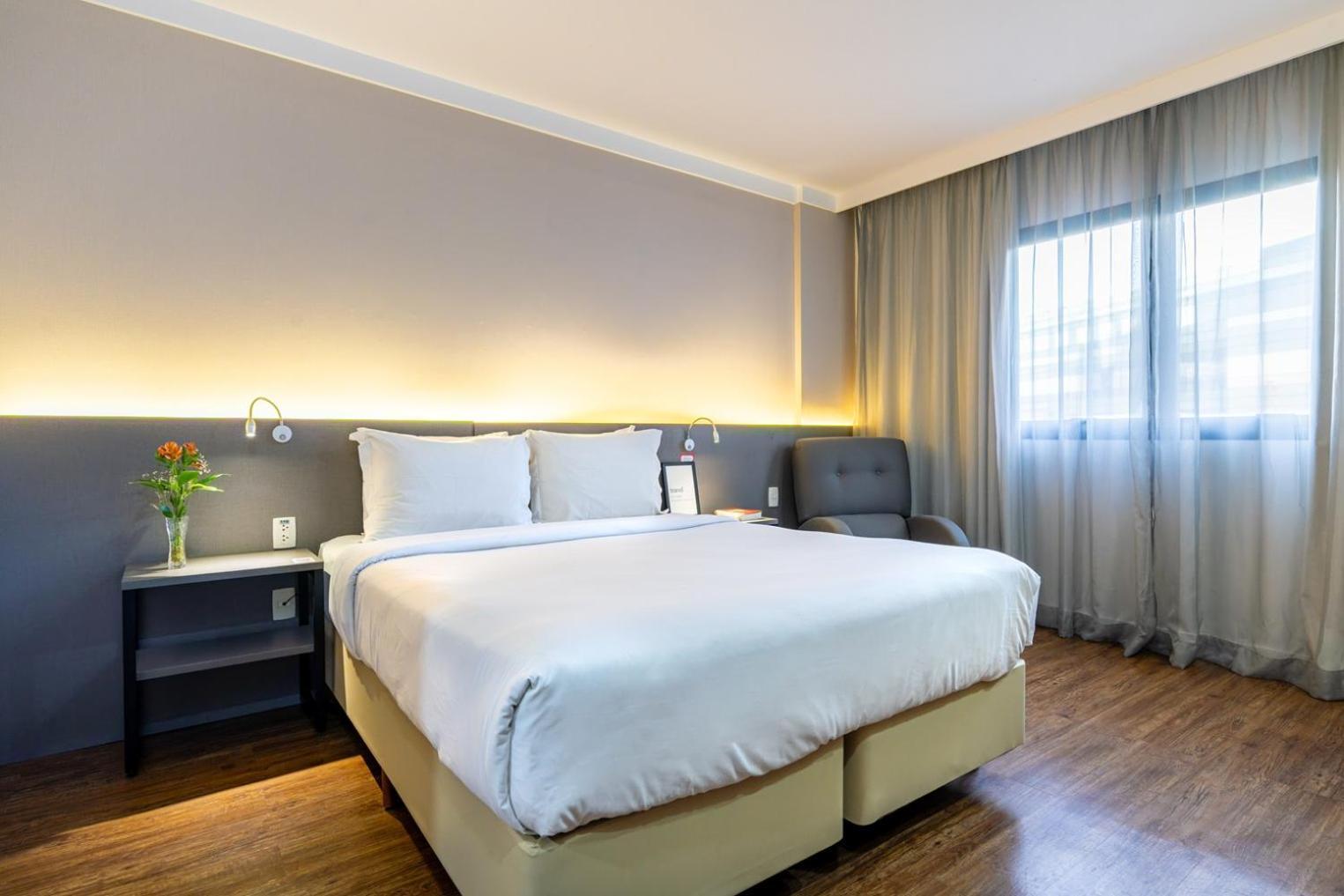 Luxury Double Room - 1 Queen Bed