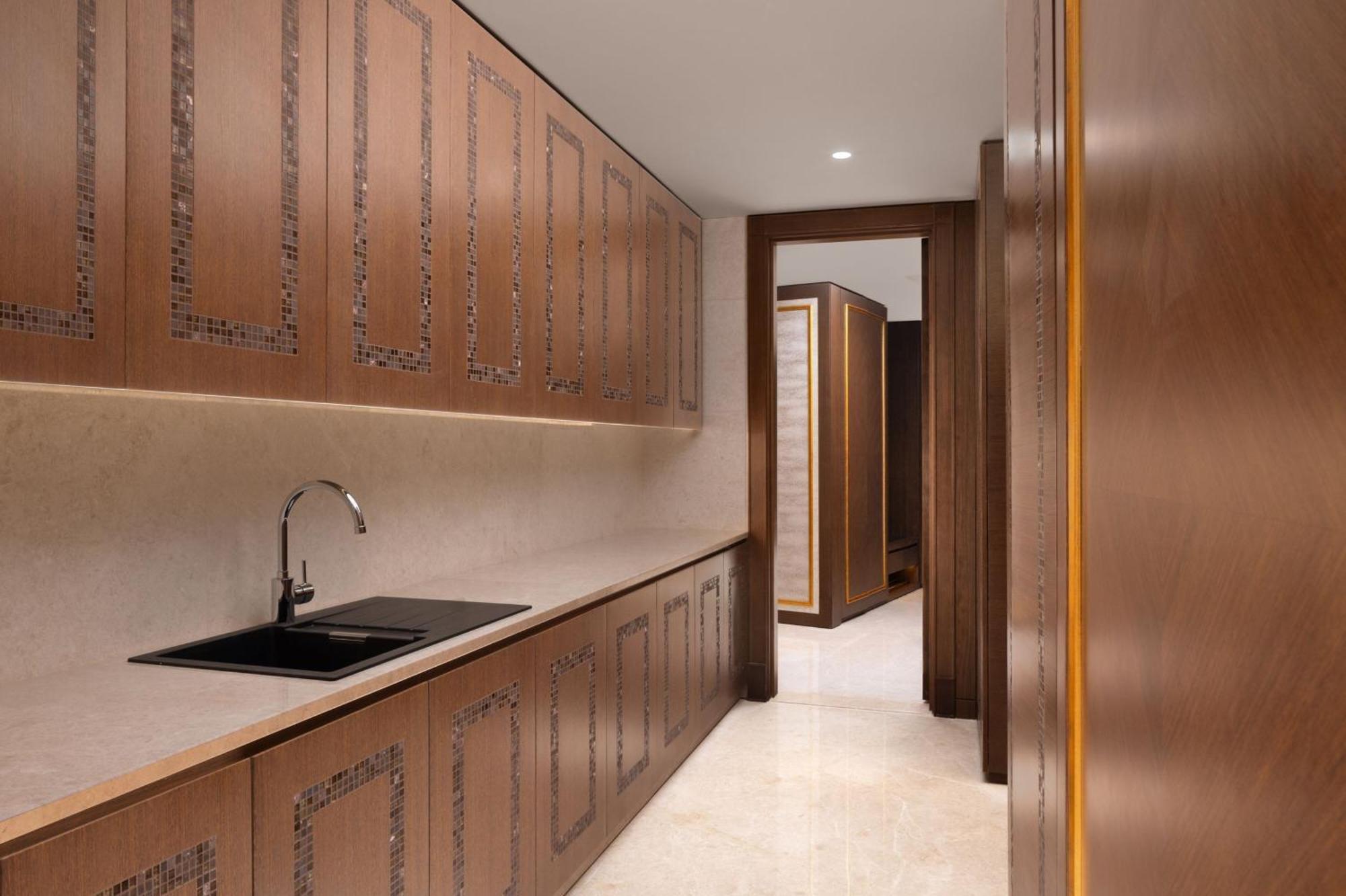 Presidential One-Bedroom King Penthouse Suite Water View