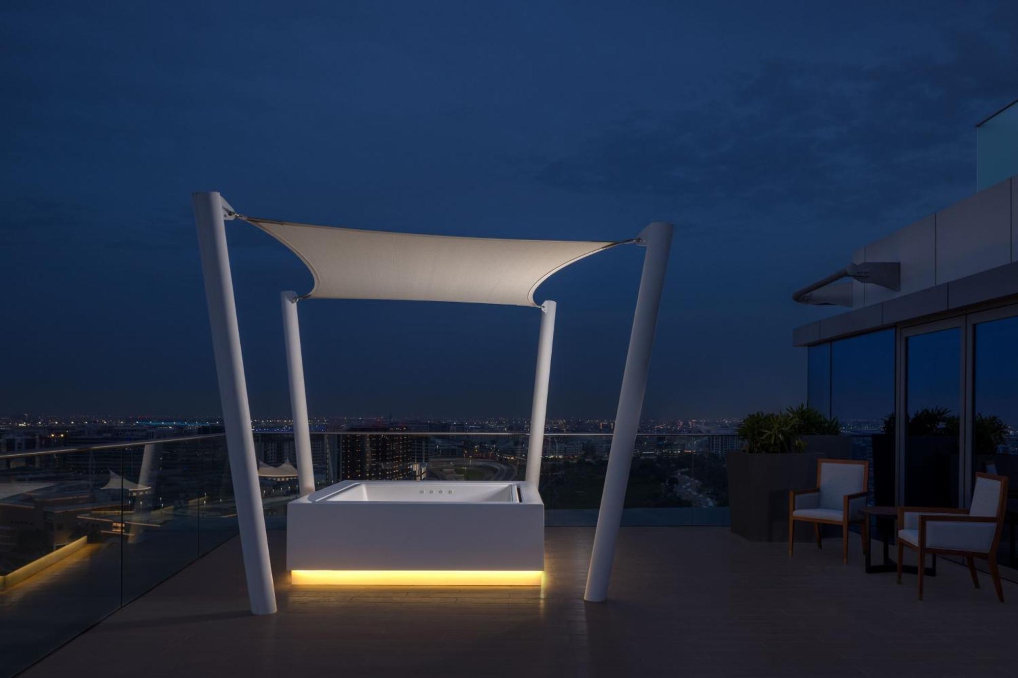 Royal Two-Bedroom Penthouse Suite Water View Corner Room