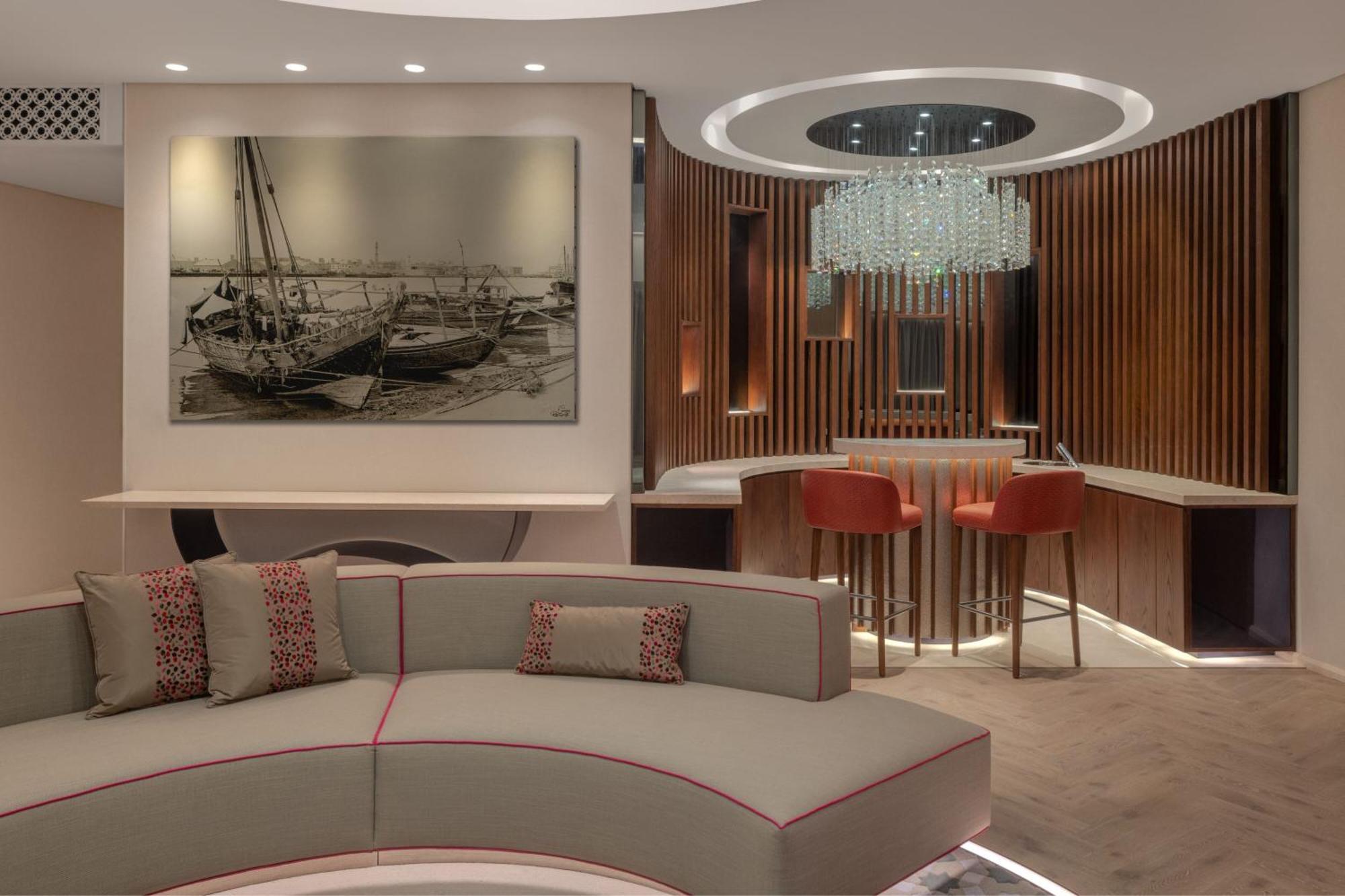 Honeymoon King Suite Water View M Club Lounge Access