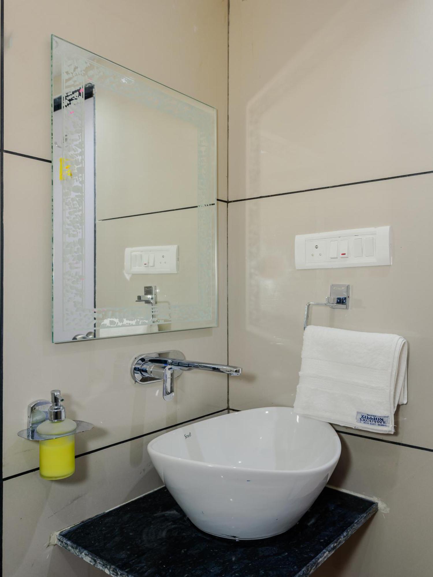 Executive Triple Room