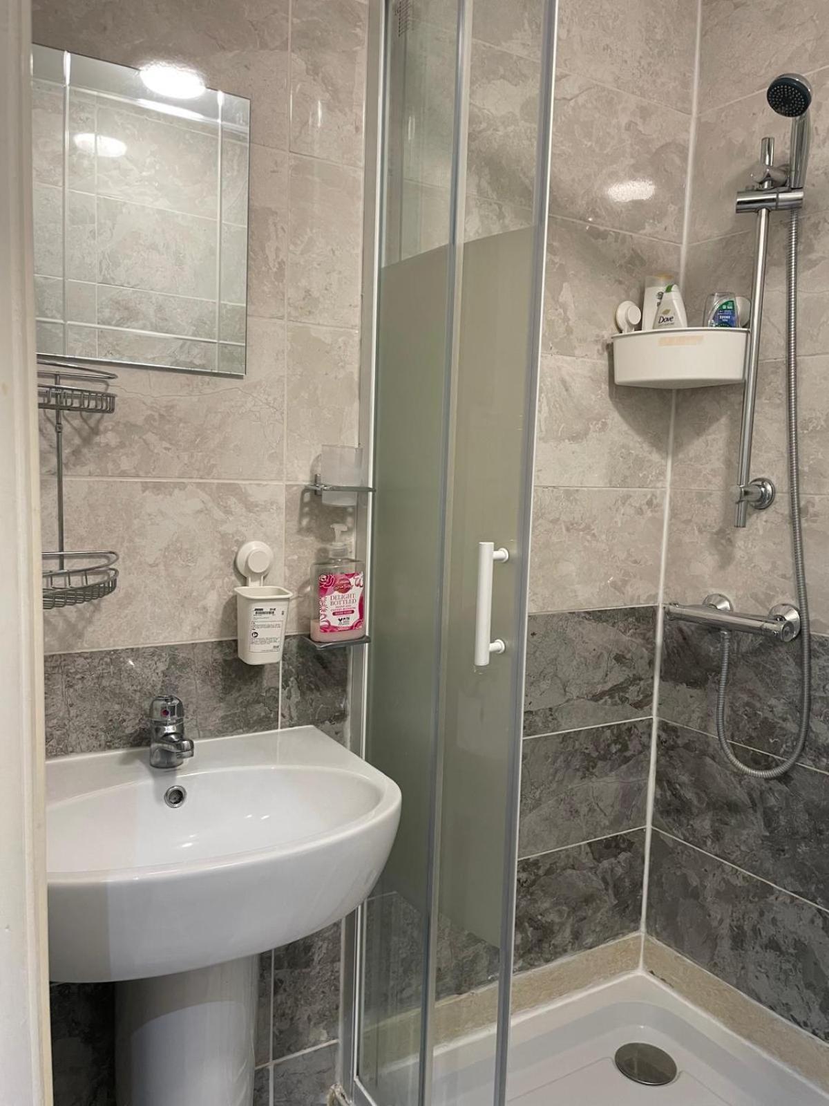 Single Room Private Bathroom
