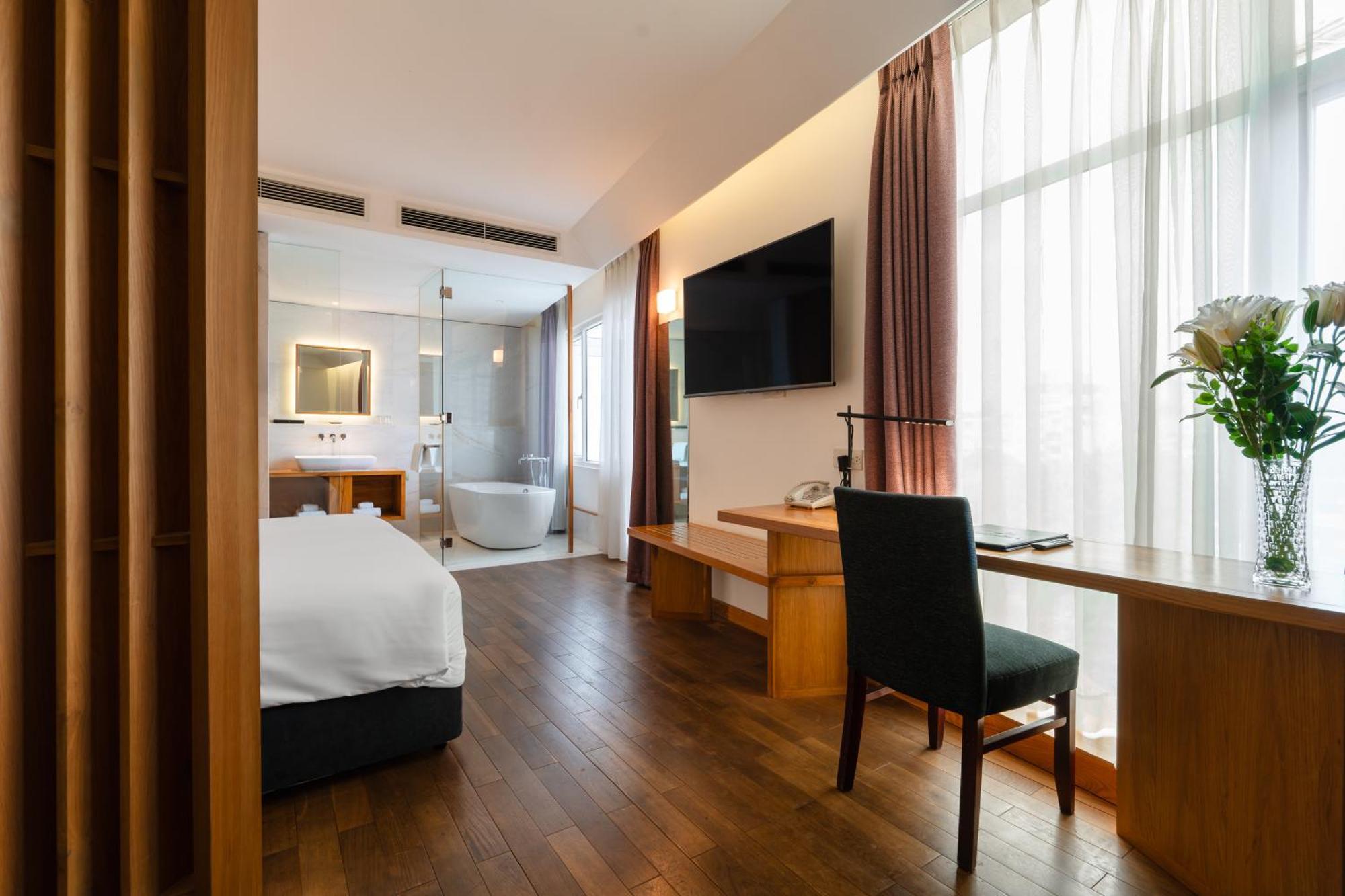 Liberty Greenview Suite