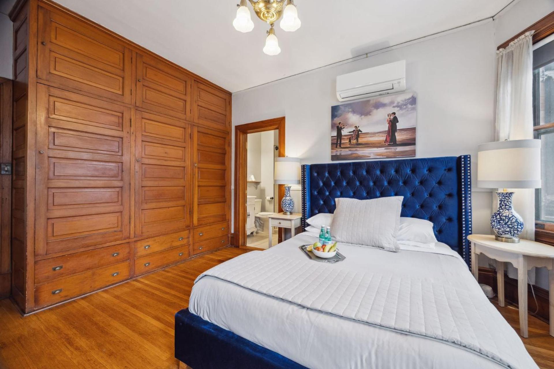 Double Room Private Bathroom